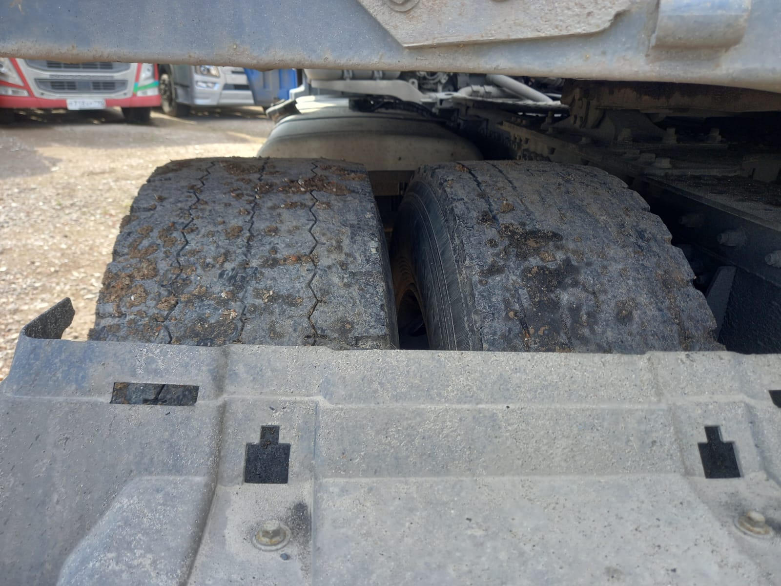 DongFeng DFH 4x2 Седельный тягач 2023 г. - фото 14