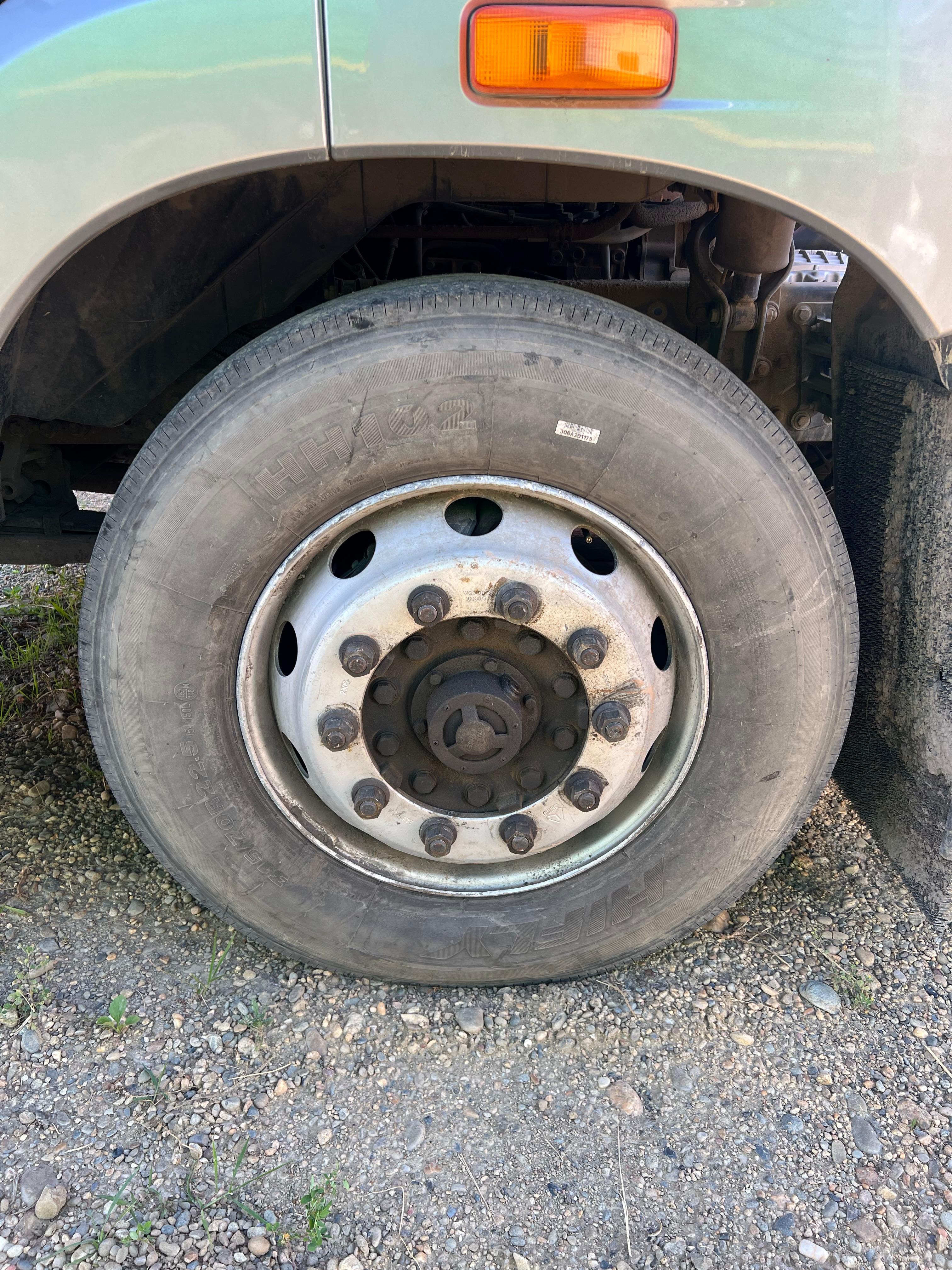 FAW JH6 4x2 Седельный тягач 2023 г. - фото 15