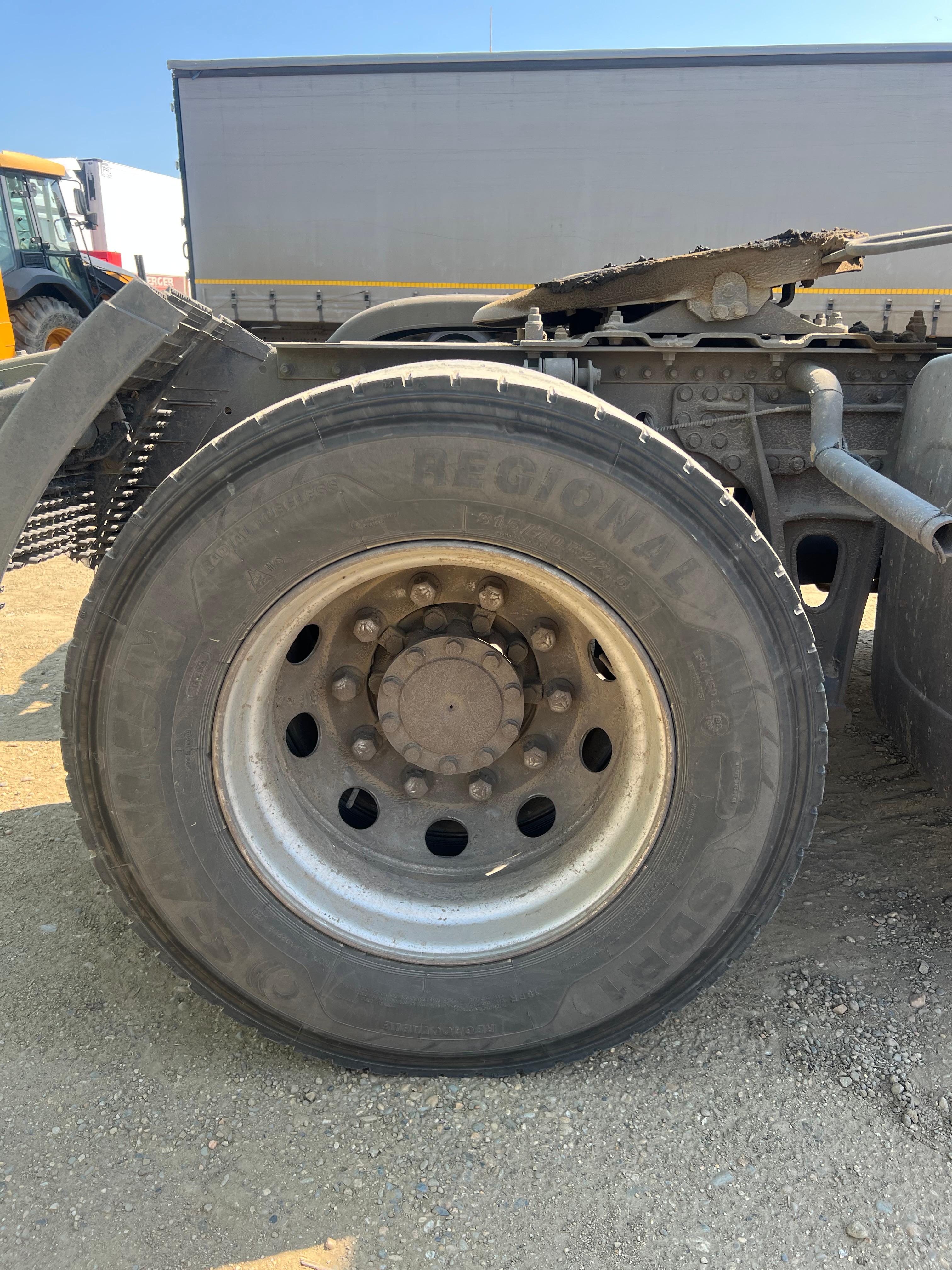 SITRAK C7H MAX 4x2 Седельный тягач 2023 г. - фото 17