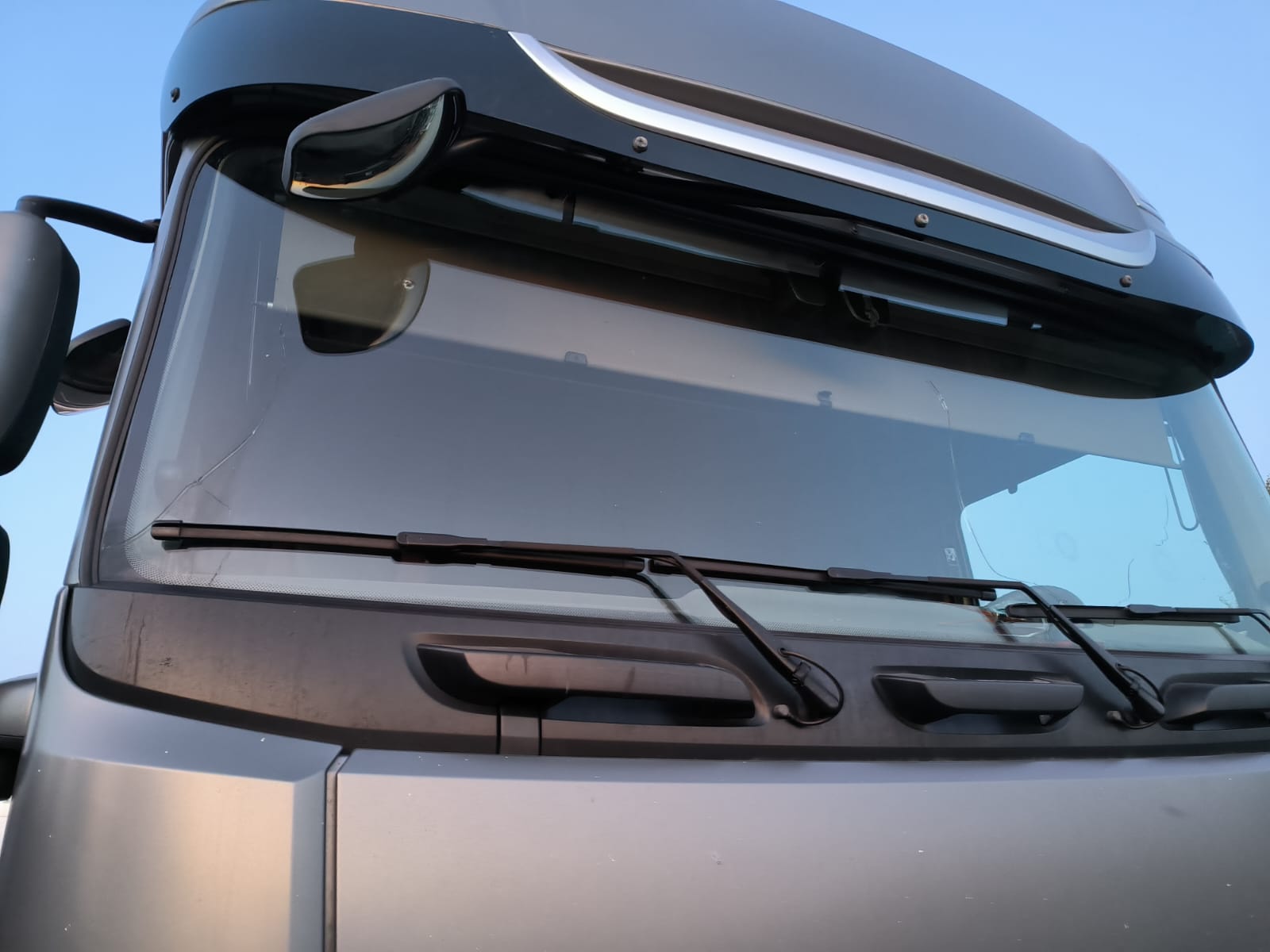 DAF XF 4x2 Седельный тягач 2023 г. - фото 11