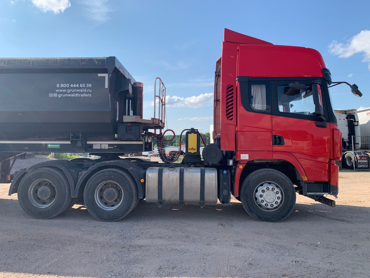 Shacman (Shaanxi) SX* 6x4 Седельный тягач 2023 г. - фото 3