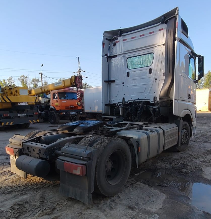 Mercedes-Benz ACTROS 4x2 Седельный тягач 2023 г.