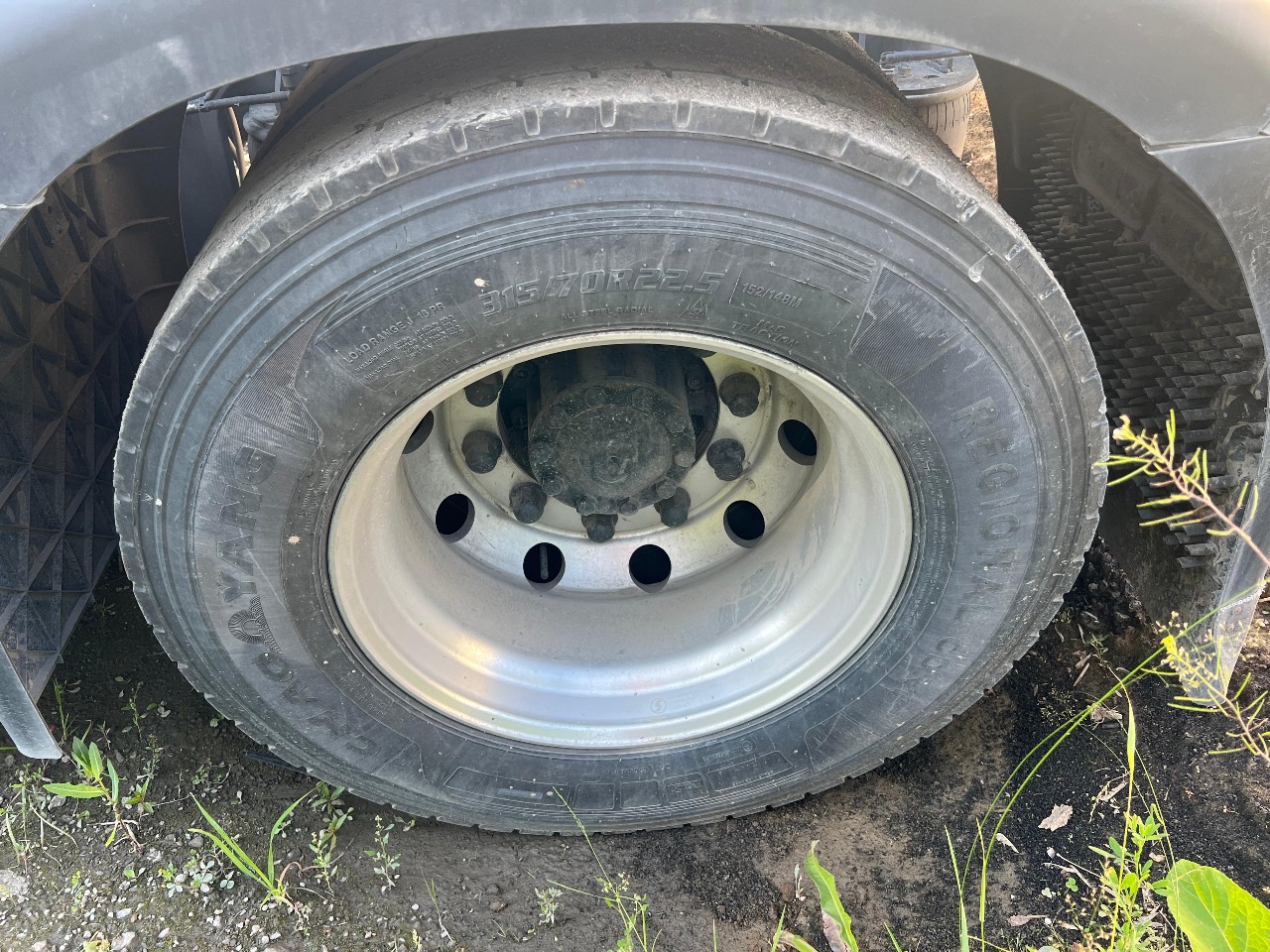 Shacman (Shaanxi) SX* 4x2 Седельный тягач 2023 г. - фото 21