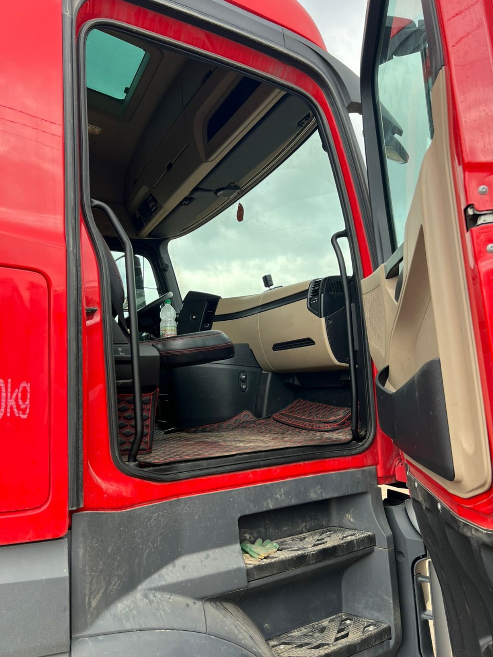 Mercedes-Benz Actros 6x4 Седельный тягач 2022 г. - фото 5