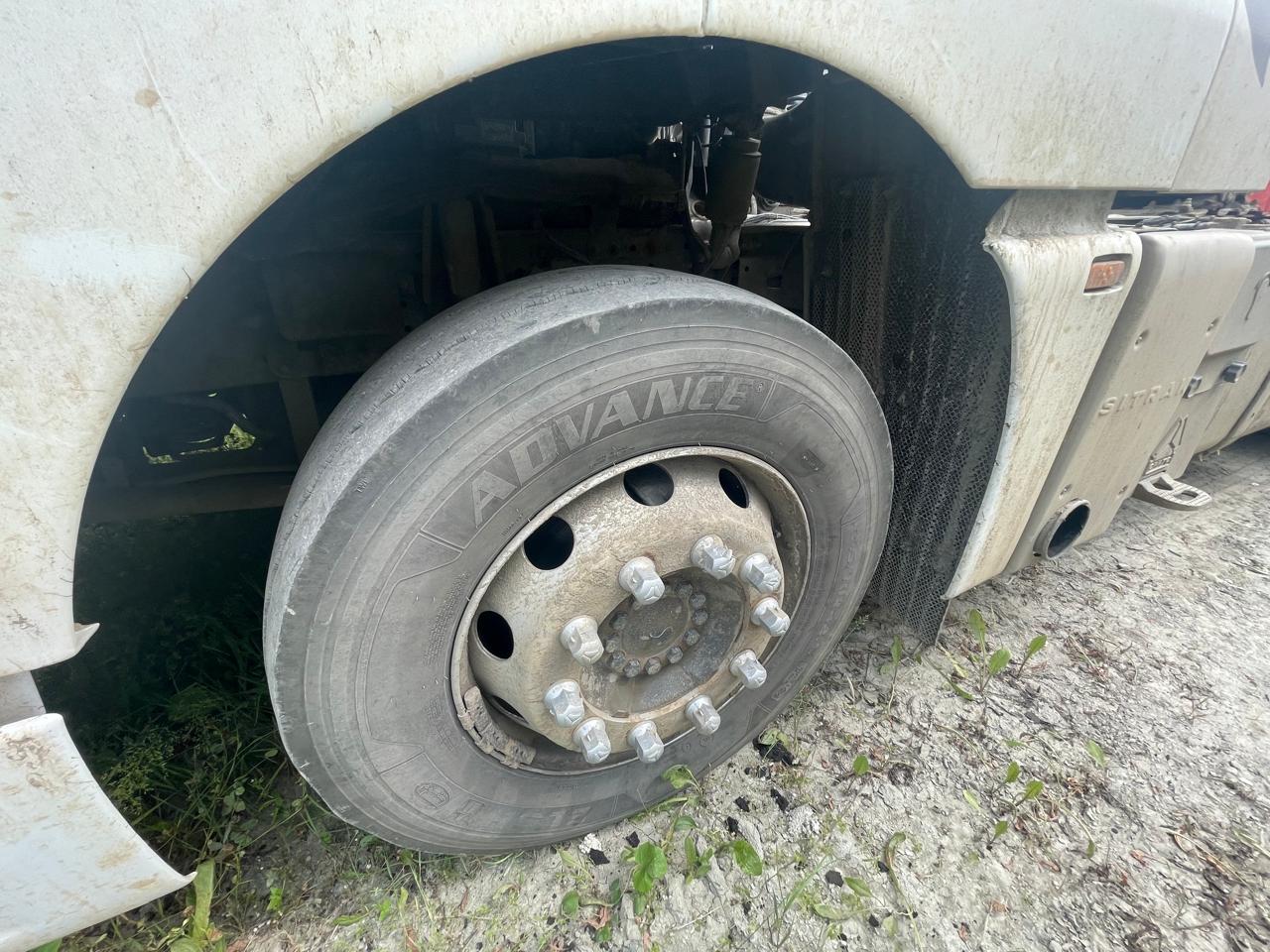 SITRAK C7H 4x2 Седельный тягач 2023 г. - фото 8