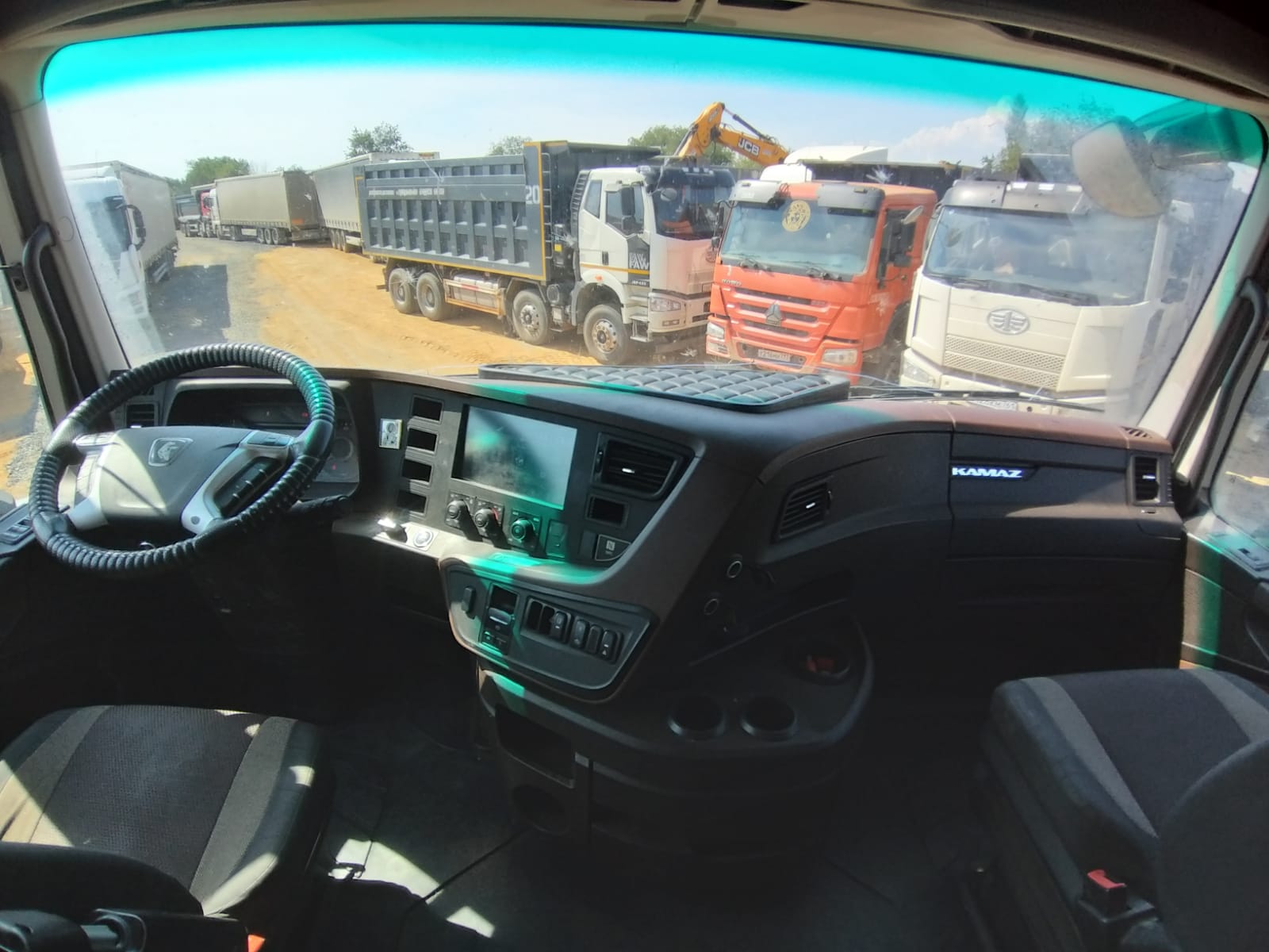 КамАЗ М1945 4x2 Седельный тягач 2023 г. - фото 23
