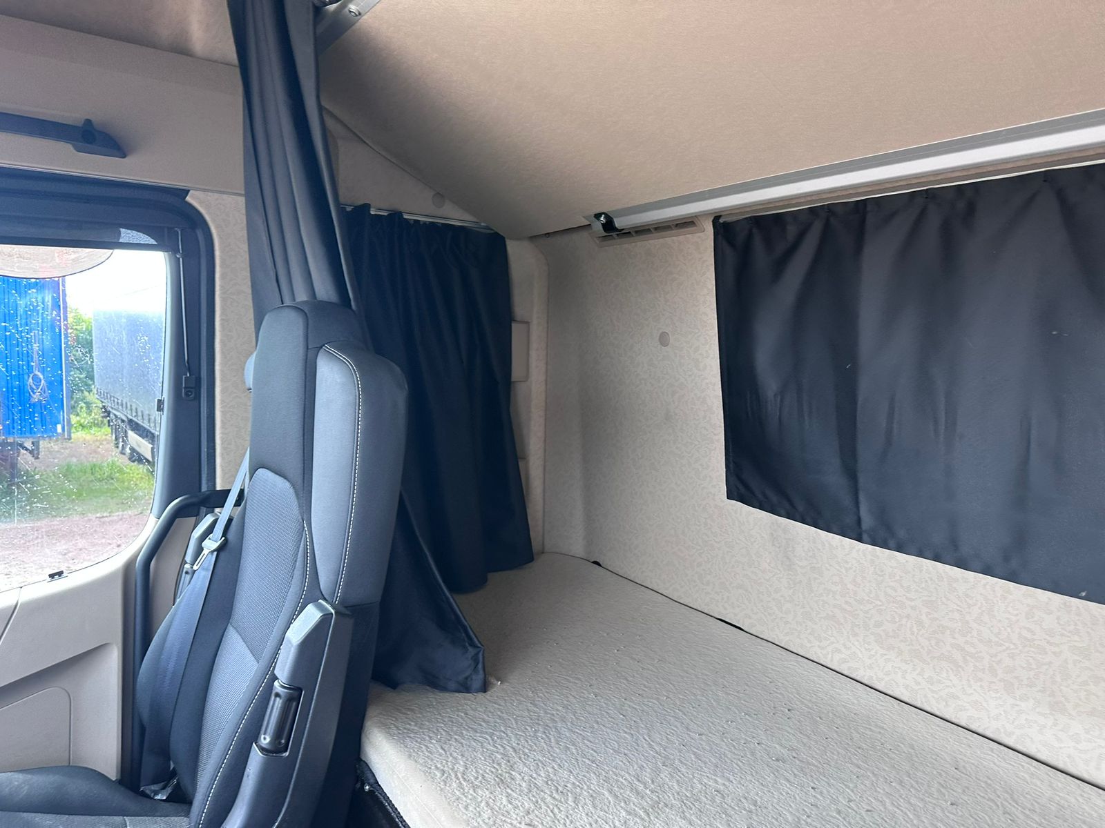 Mercedes-Benz ACTROS 4x2 Седельный тягач 2023 г. - фото 17