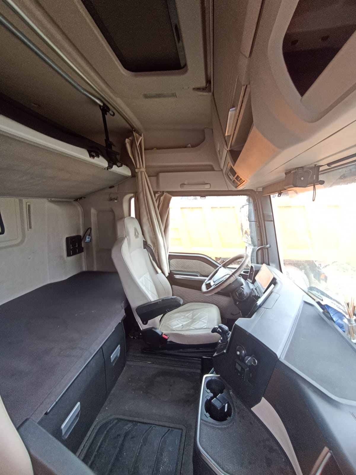 SITRAK C7H 4x2 Седельный тягач 2023 г. - фото 14