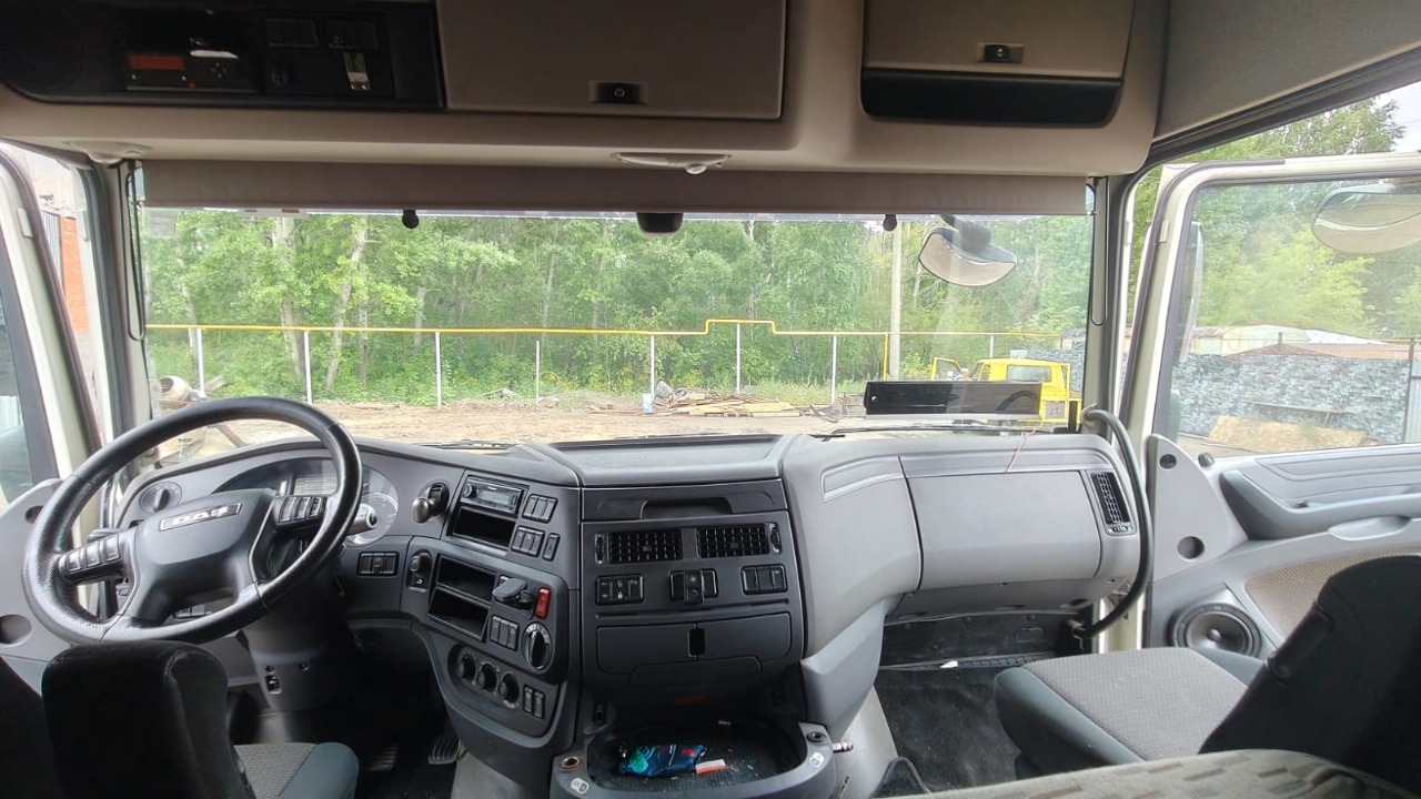 DAF XF 4x2 Седельный тягач 2018 г. - фото 18