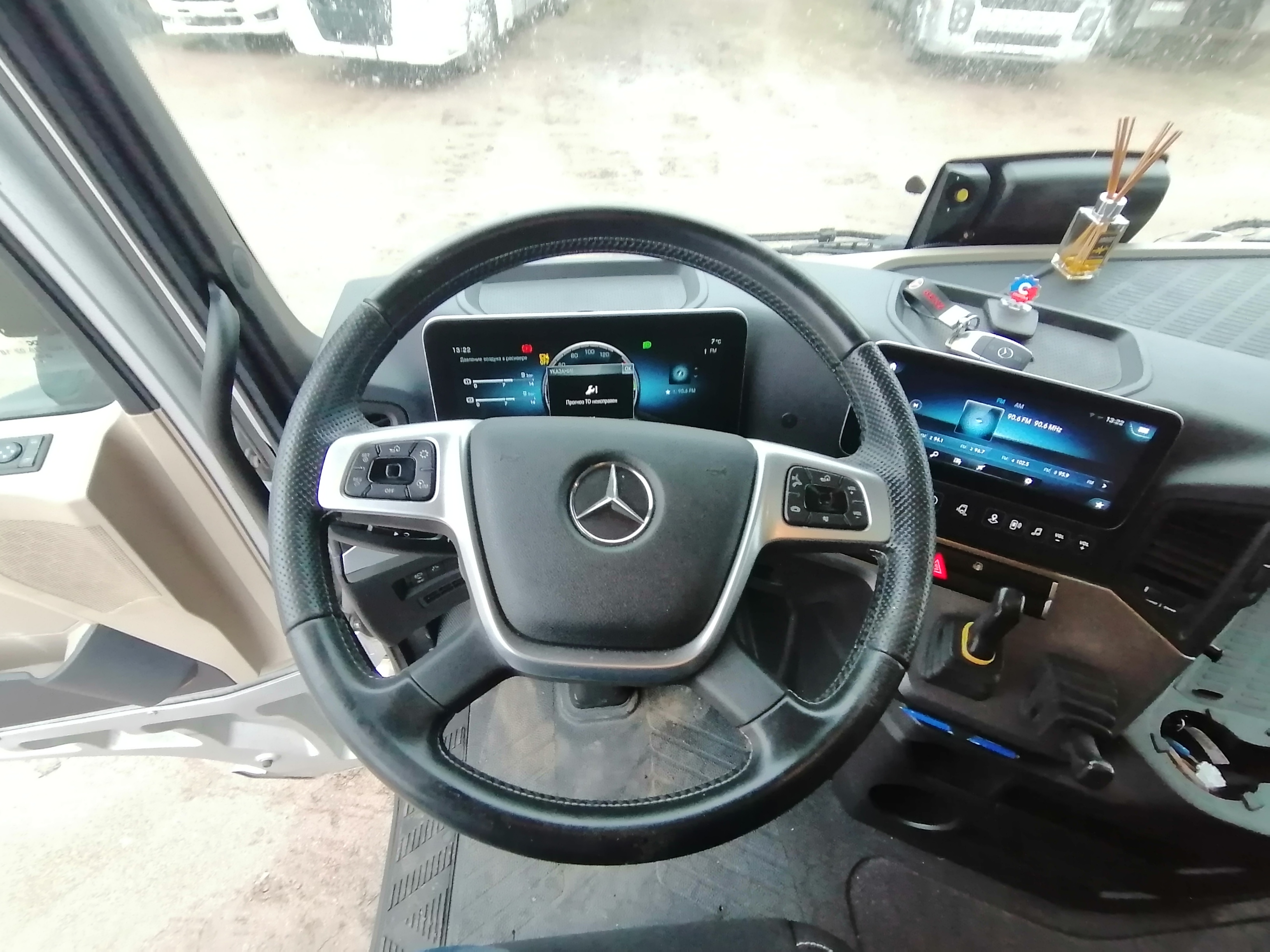 Mercedes-Benz ACTROS 4x2 Седельный тягач 2023 г. - фото 11