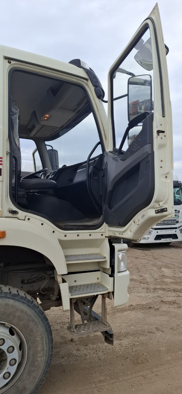 TIGARBO 6936* на шасси FAW CA 3310 8x4 Автобетоносмеситель 2023 г. - фото 9