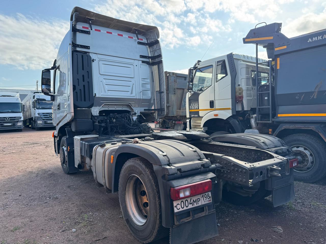 HONGYAN CQ* 4x2 Седельный тягач 2023 г. - фото 6