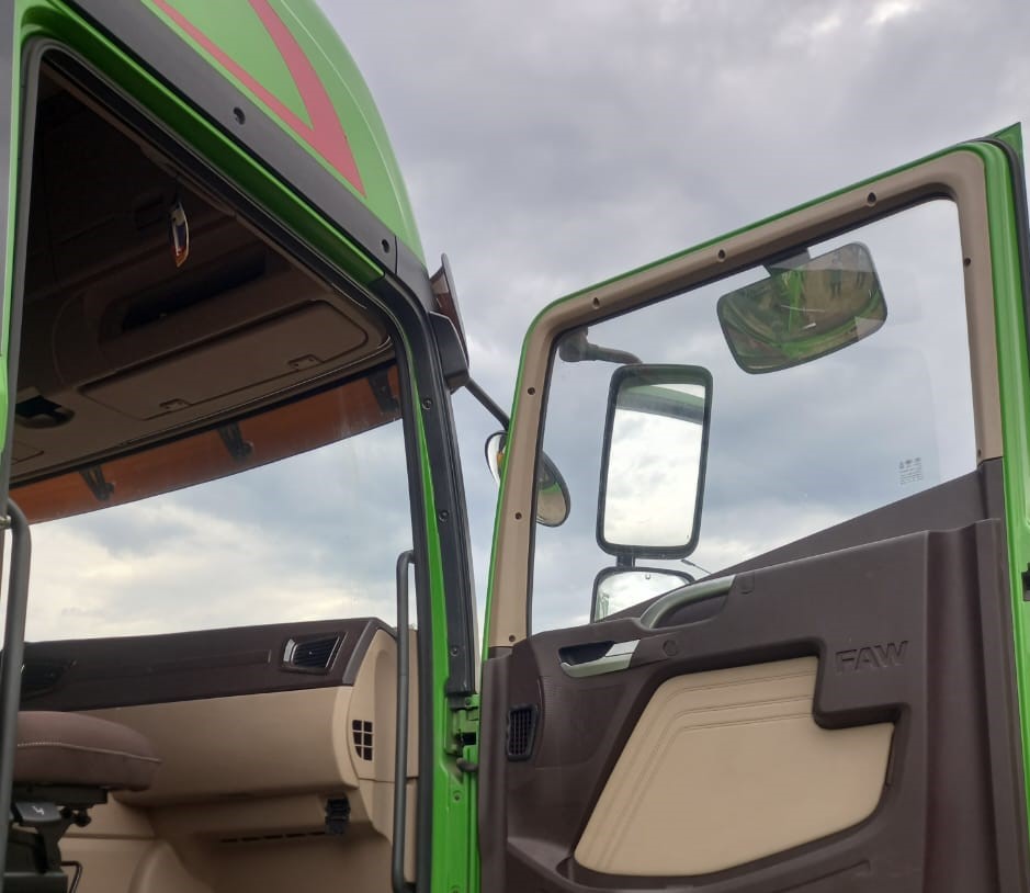FAW JH6 6x4 Седельный тягач 2023 г. - фото 6