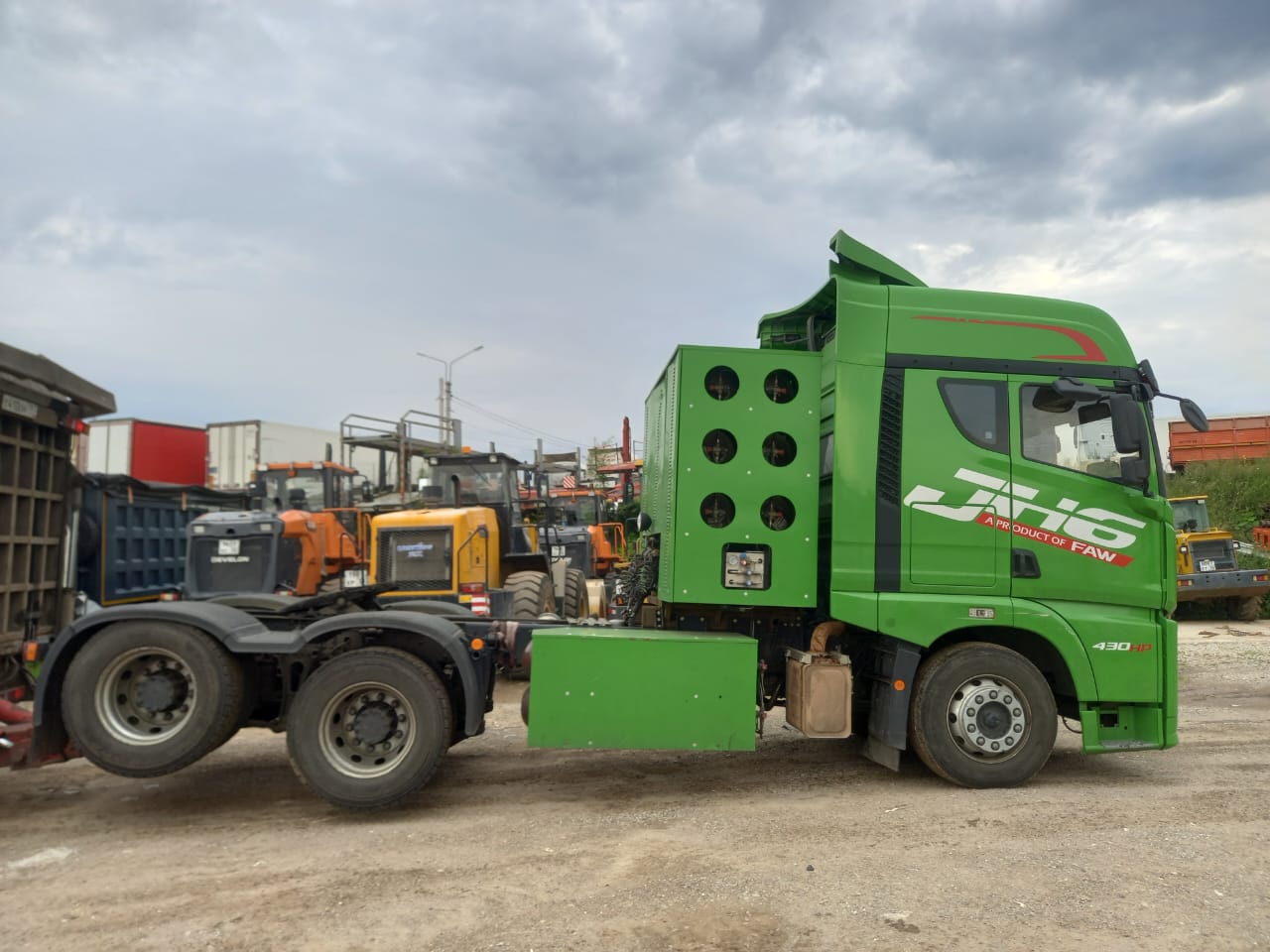 FAW JH6 6x4 Седельный тягач 2023 г. - фото 3