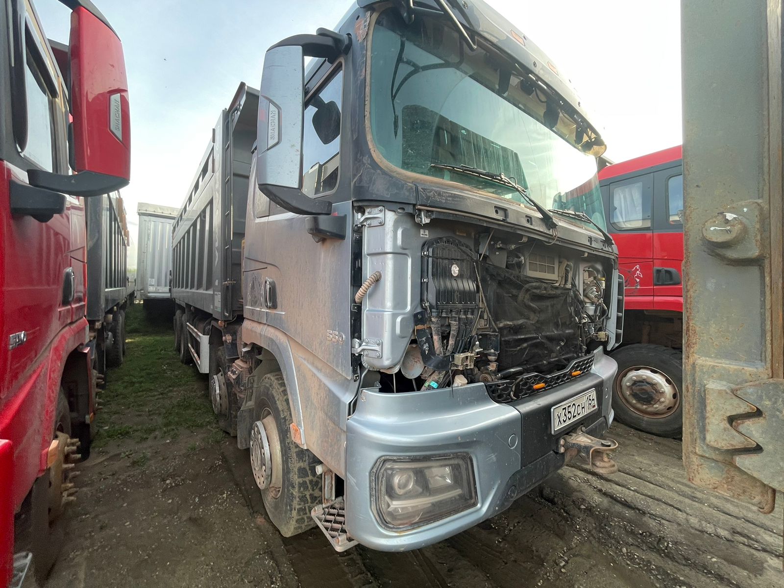 Shacman (Shaanxi) SX* 8x4 Самосвал 2024 г.