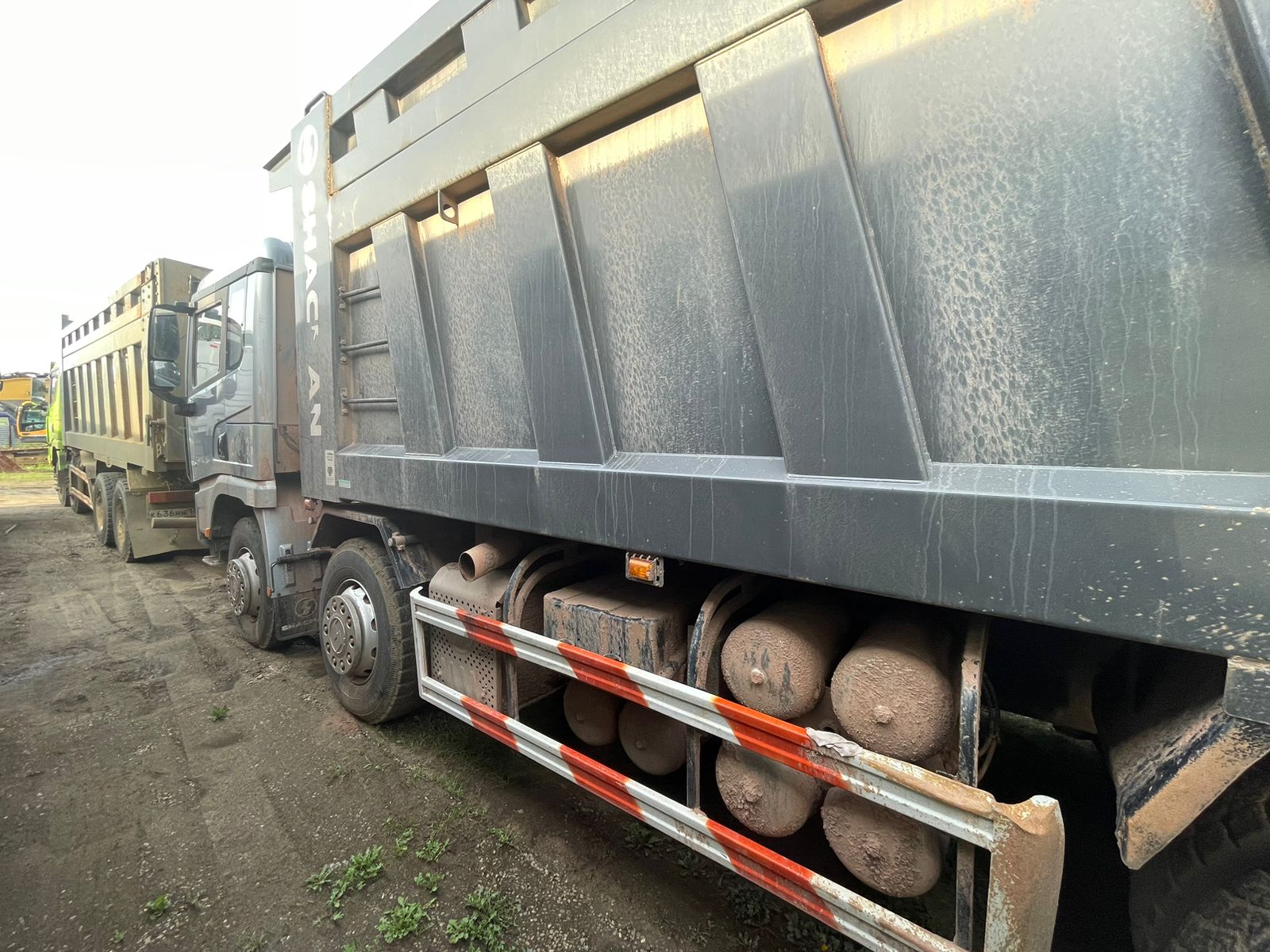 Shacman (Shaanxi) SX* 8x4 Самосвал 2024 г. - фото 3