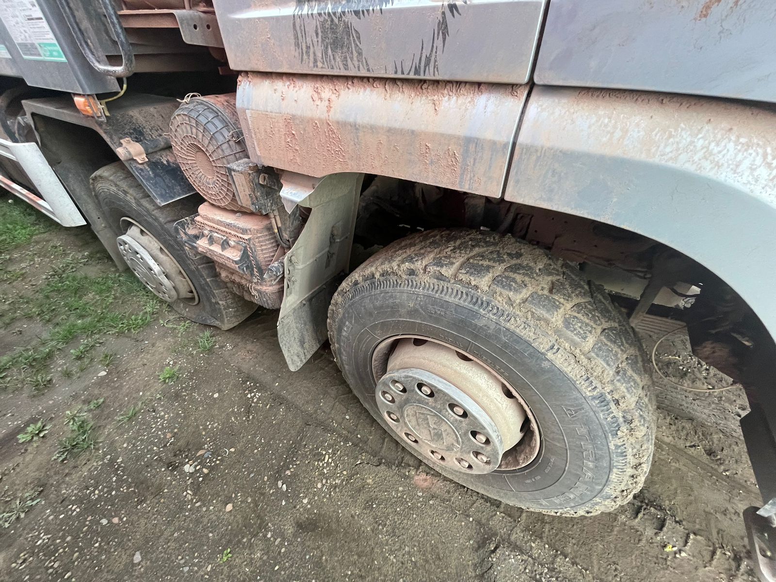 Shacman (Shaanxi) SX* 8x4 Самосвал 2024 г. - фото 6