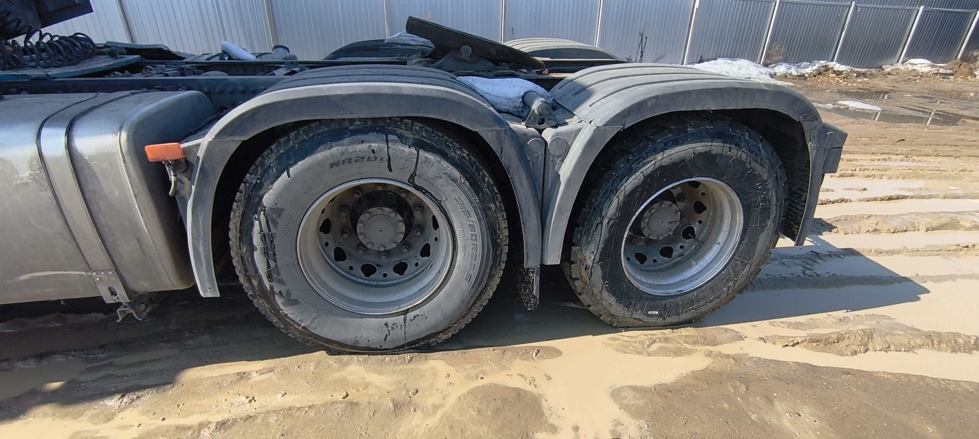 Foton AUMAN Galaxy 6x4 Седельный тягач 2023 г. - фото 10