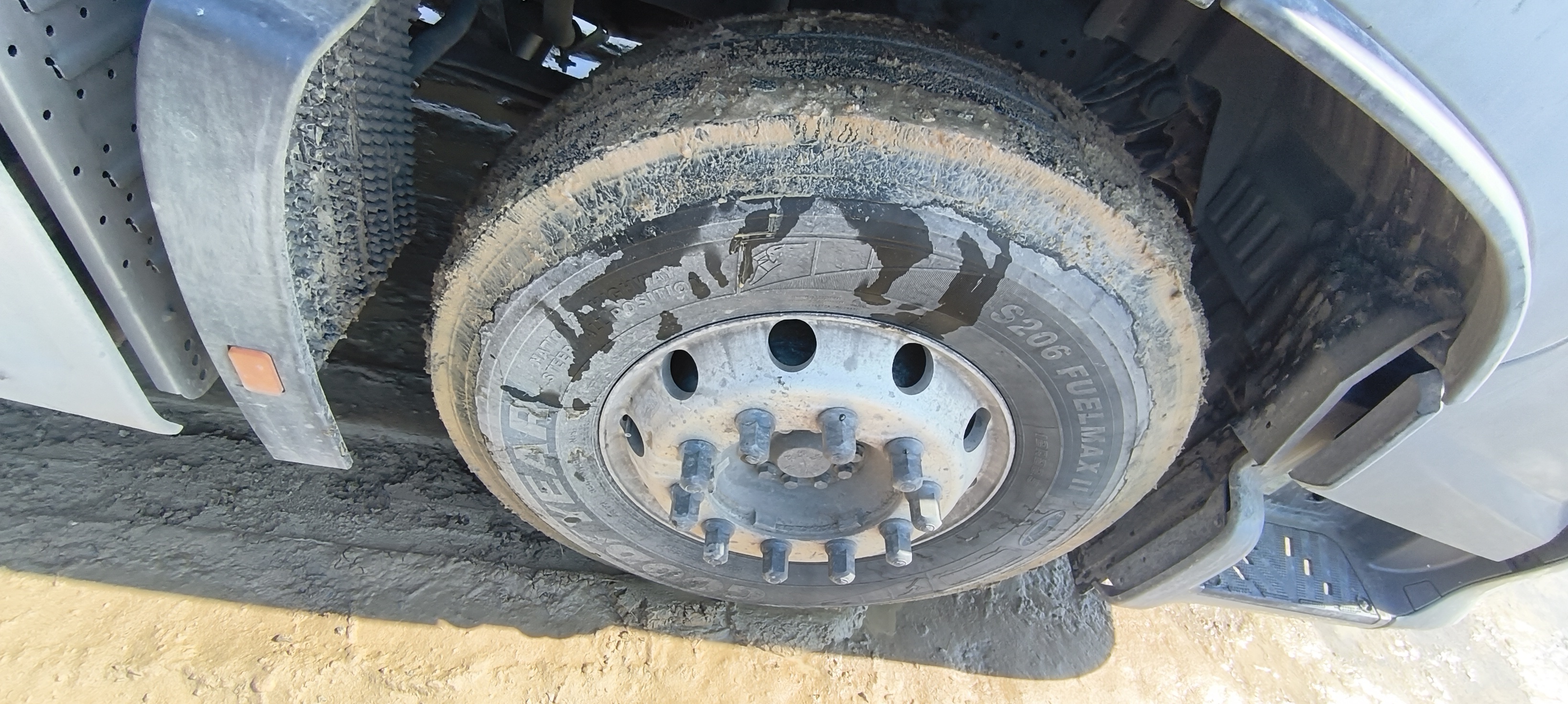 Foton AUMAN Galaxy 6x4 Седельный тягач 2023 г. - фото 12