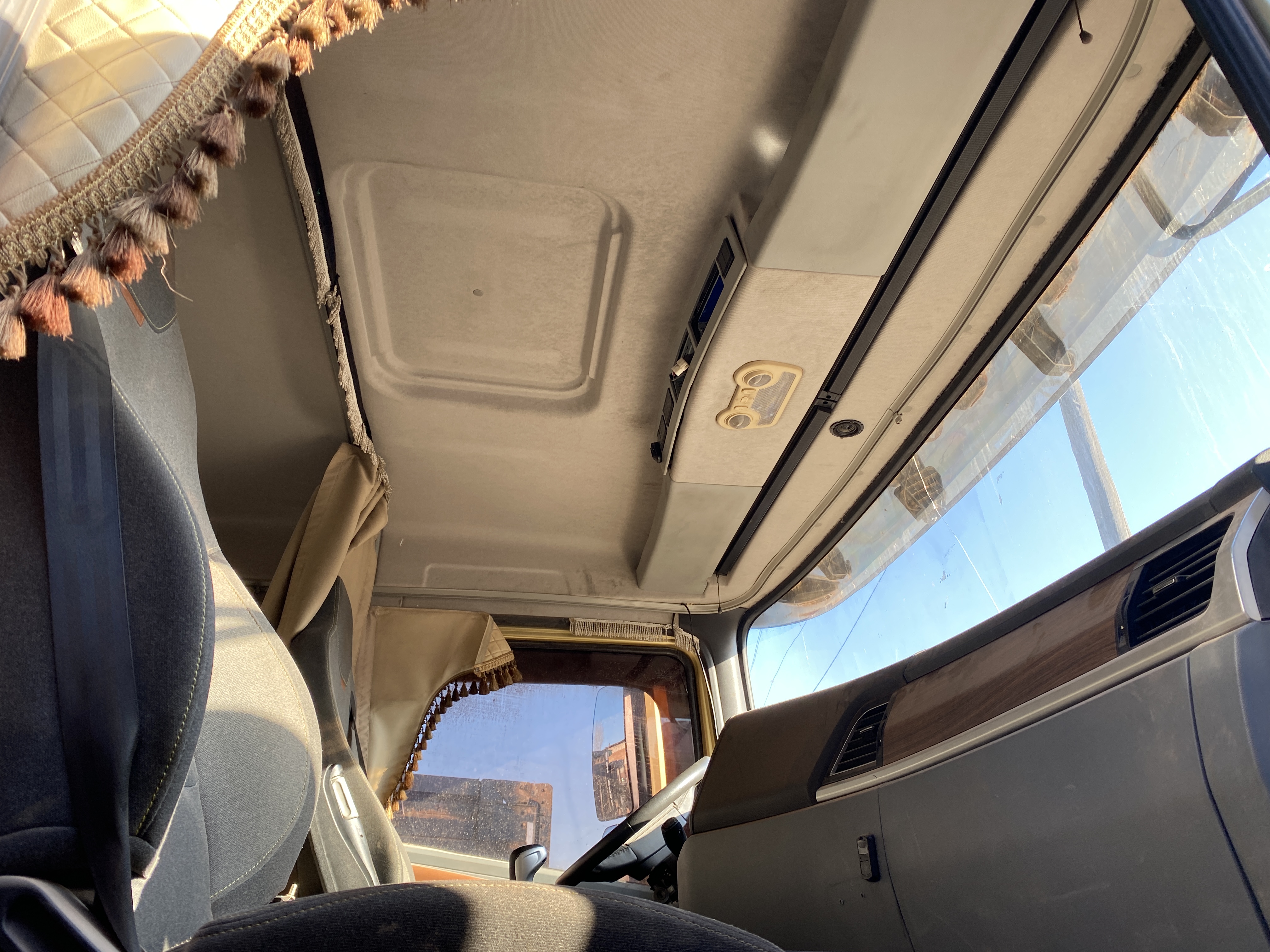 Shacman (Shaanxi) SX* 8x4 Самосвал 2024 г. - фото 8