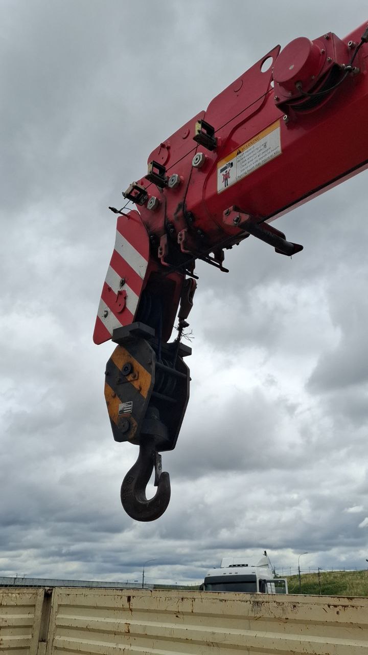 Howo T5G 4x2 Бортовой с КМУ 2023 г. - фото 19