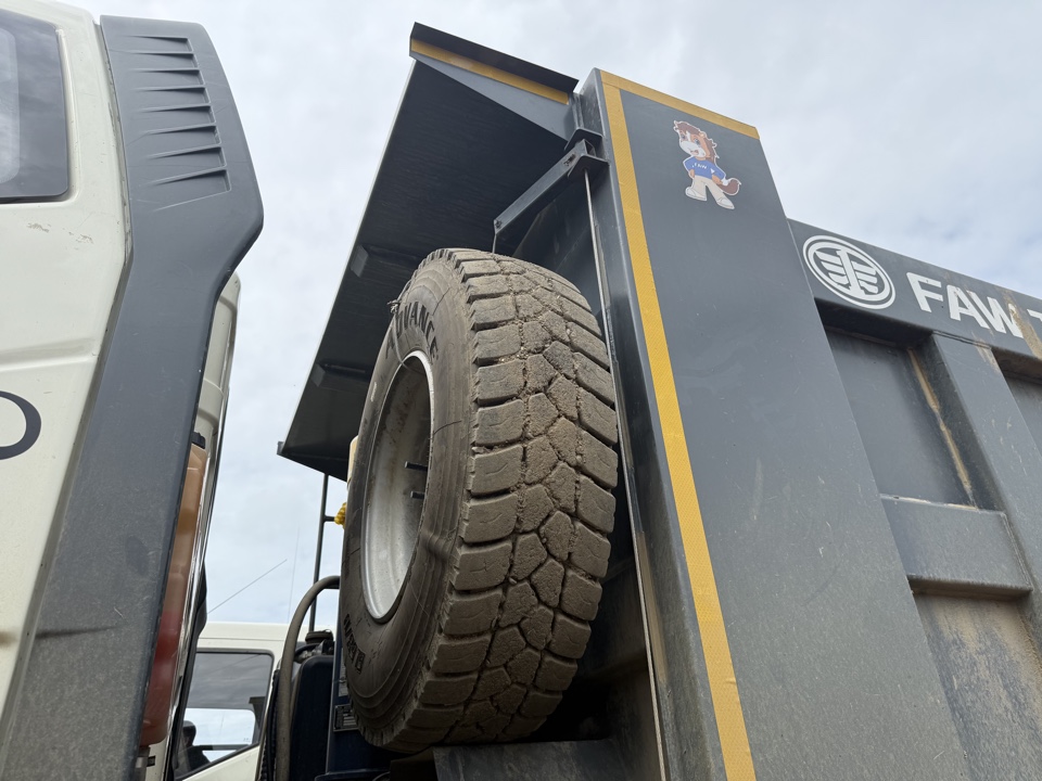 FAW J6 6x6 Самосвал 2023 г. - фото 11