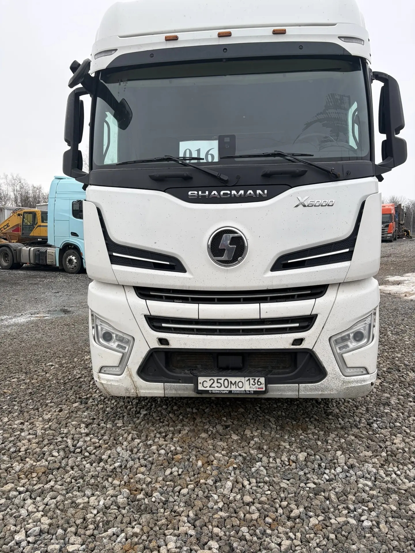 Shacman (Shaanxi) SX* 4x2 Седельный тягач 2022 г.