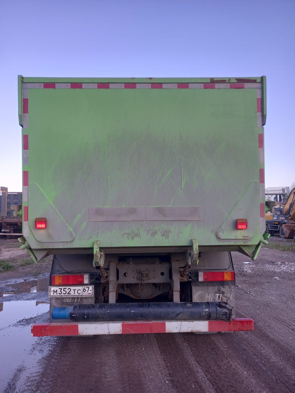 DongFeng EQ* 8x4 Самосвал 2023 г. - фото 4