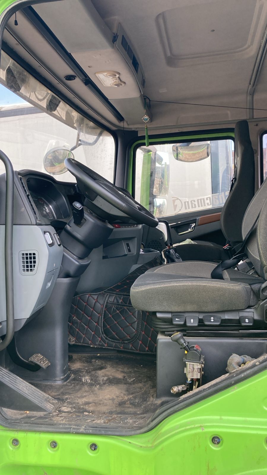 Shacman (Shaanxi) SX* 8x4 Самосвал 2023 г. - фото 5