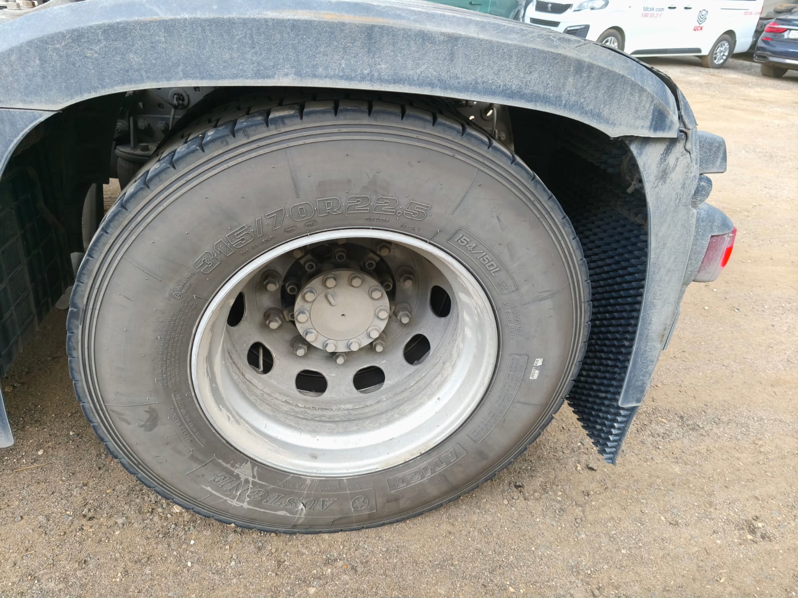 HONGYAN 908 4x2 Седельный тягач 2023 г. - фото 11