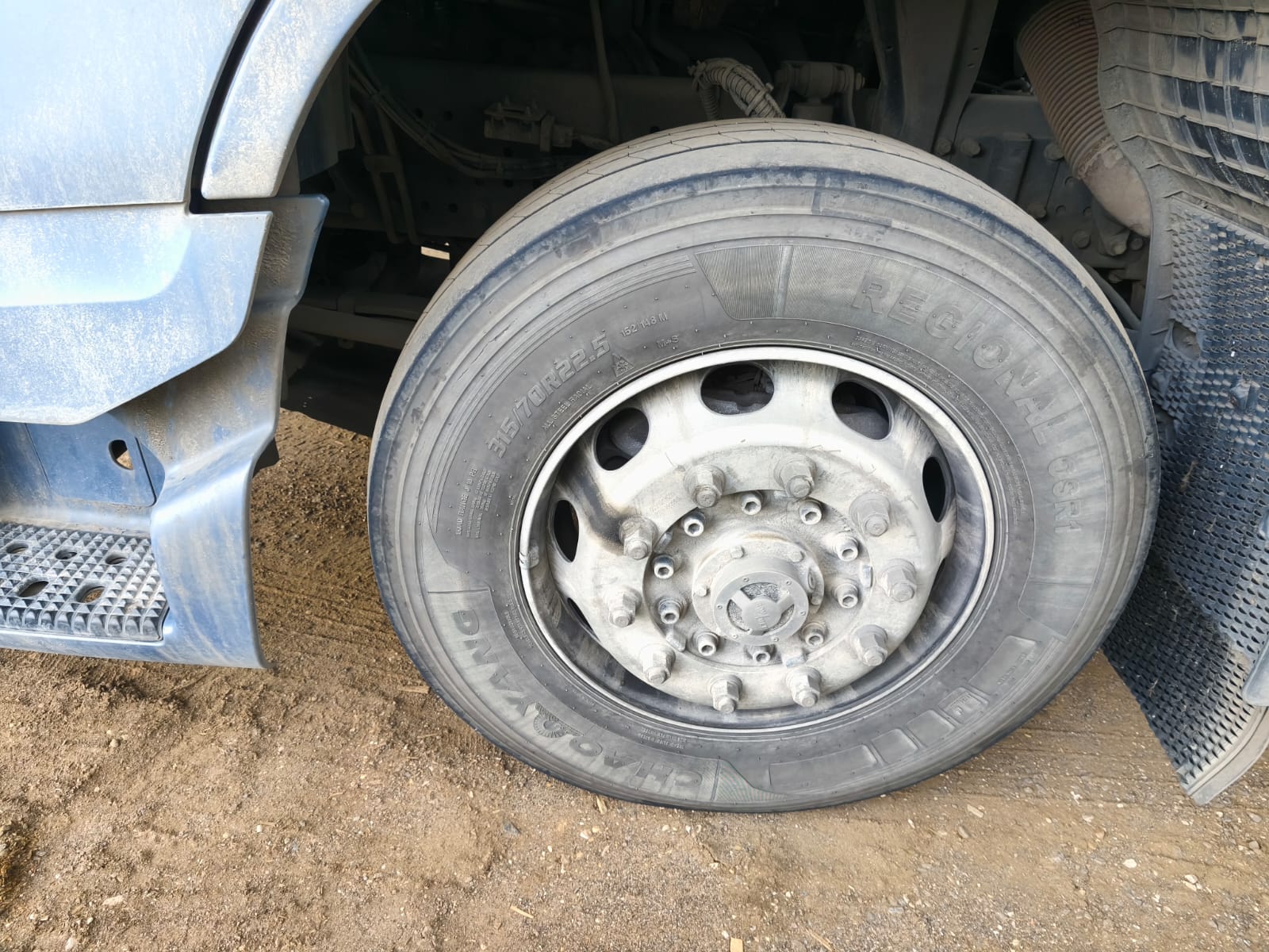 HONGYAN 908 4x2 Седельный тягач 2023 г. - фото 12