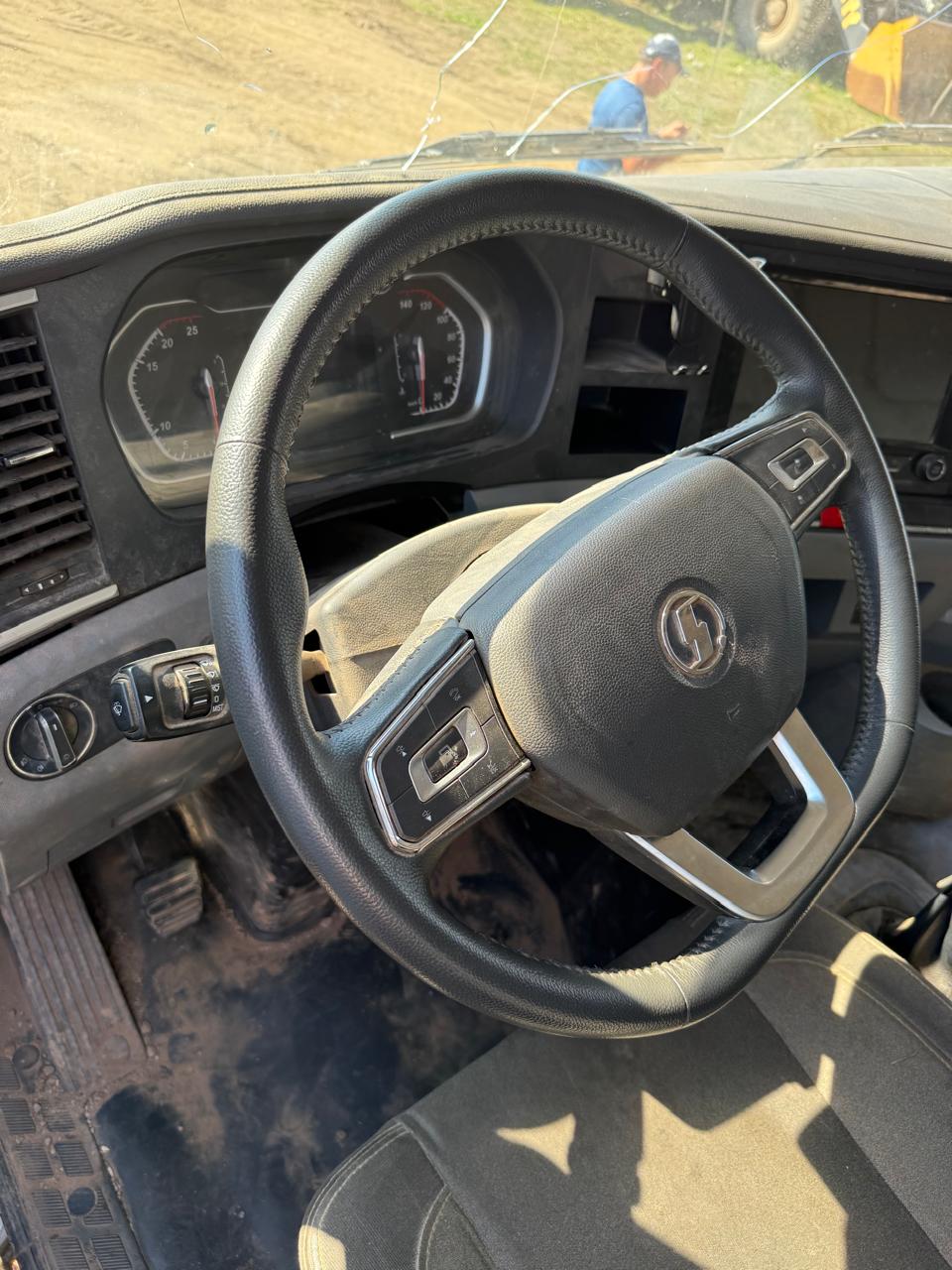 Shacman (Shaanxi) SX* 8x4 Самосвал 2023 г. - фото 9