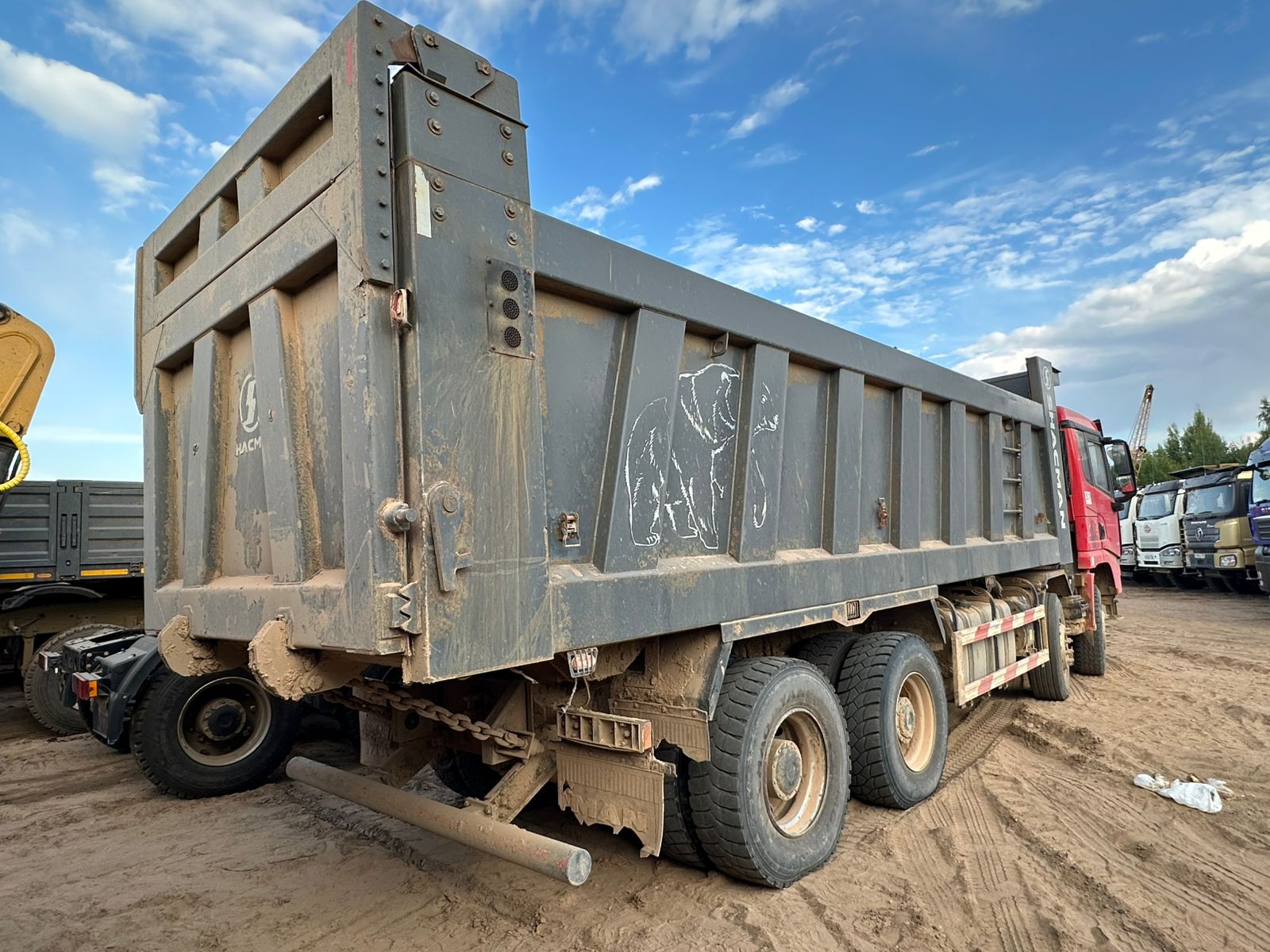 Shacman (Shaanxi) SX* 8x4 Самосвал 2023 г. - фото 5