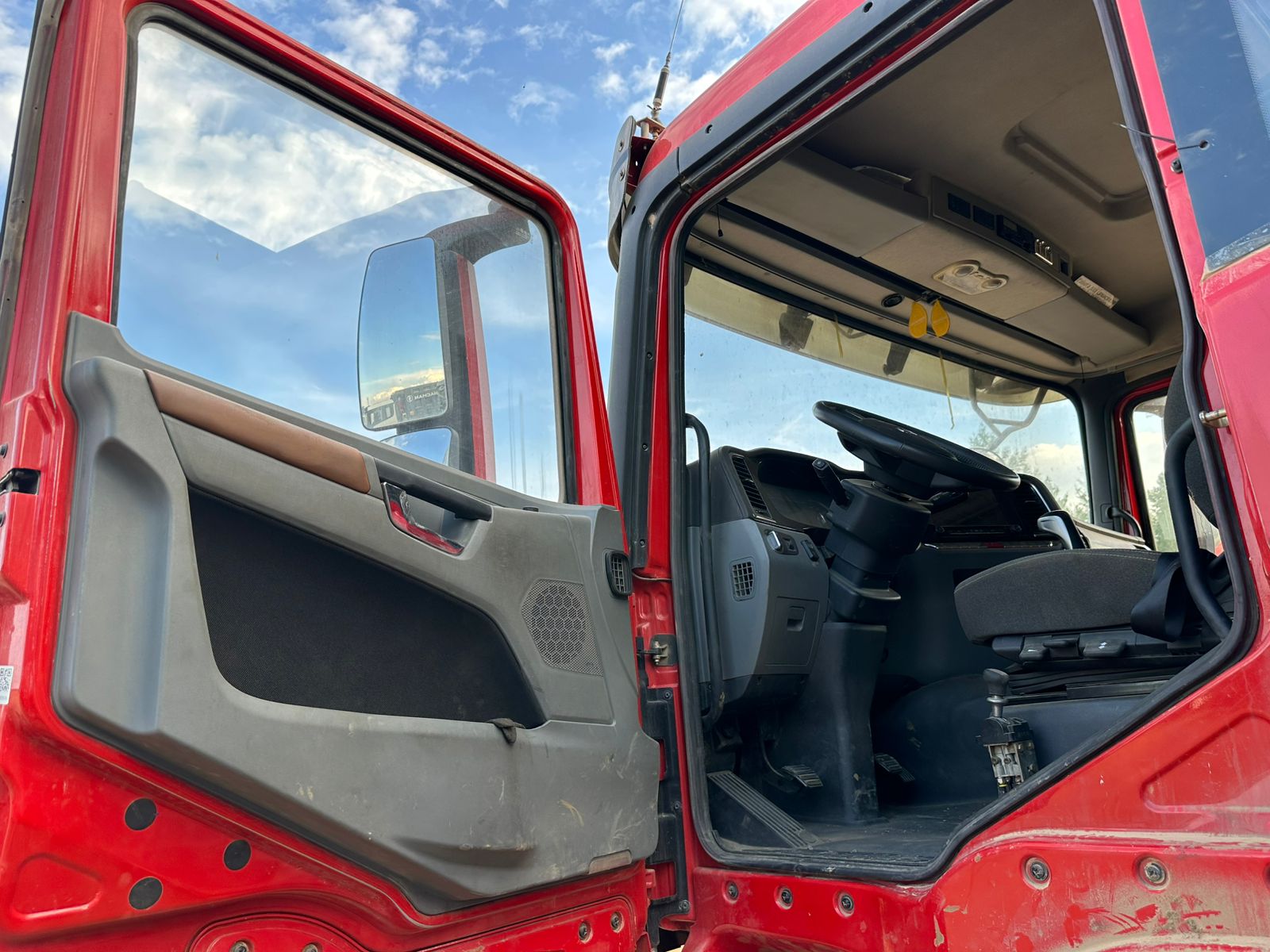 Shacman (Shaanxi) SX* 8x4 Самосвал 2023 г. - фото 8