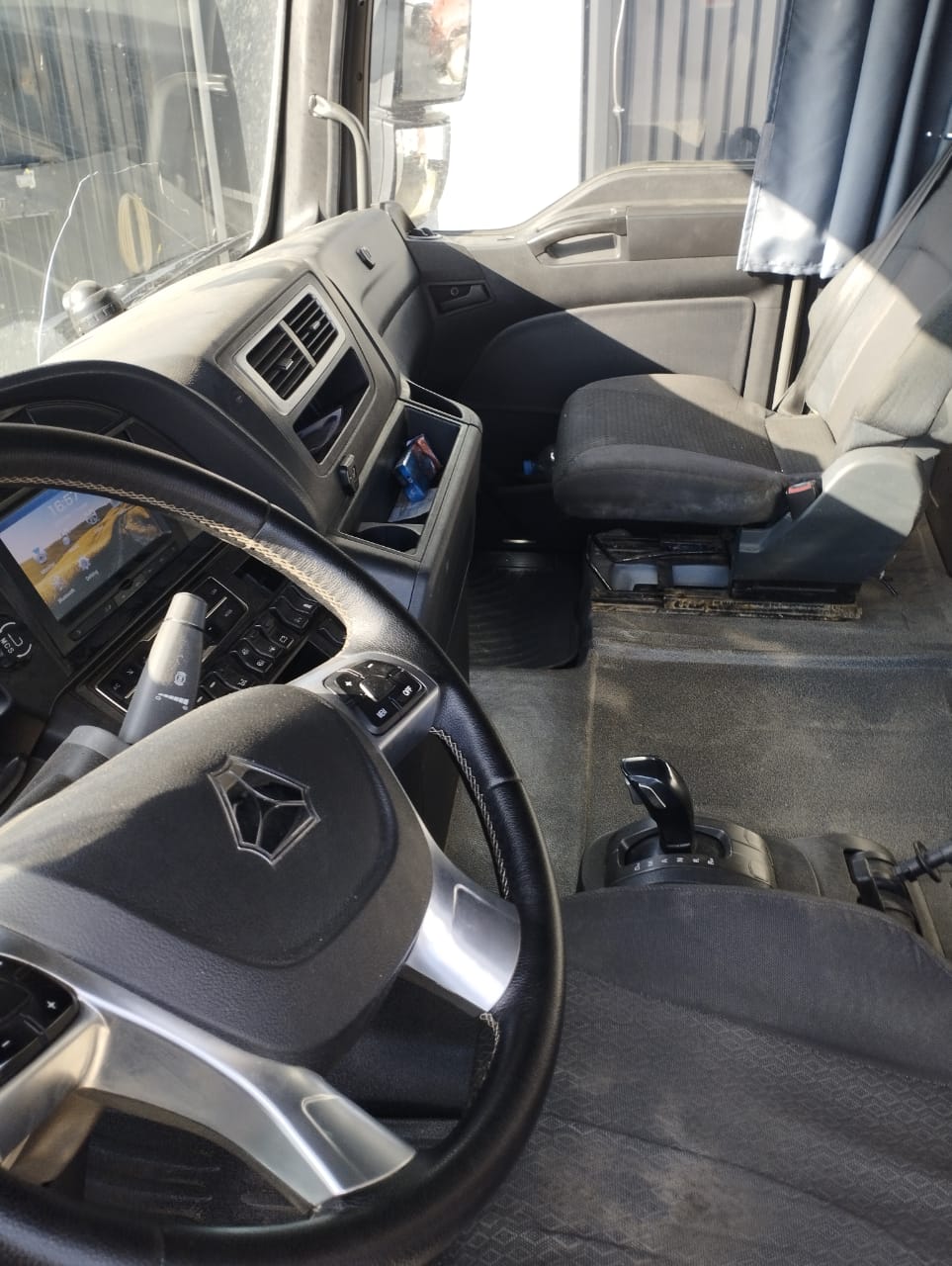 SITRAK C7H 6x4 Седельный тягач 2023 г. - фото 8