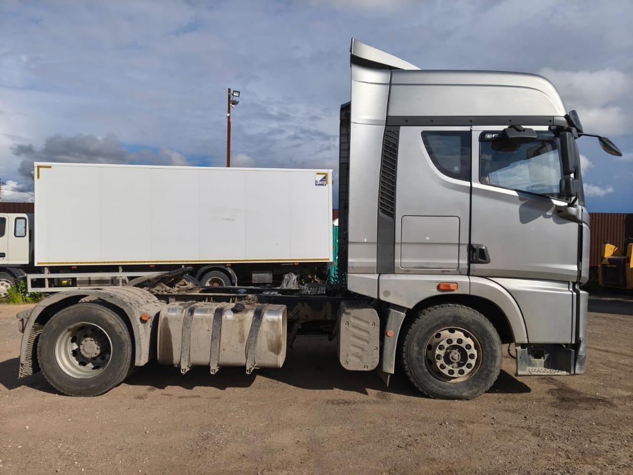 FAW CA 4180 4x2 Седельный тягач 2023 г. - фото 3