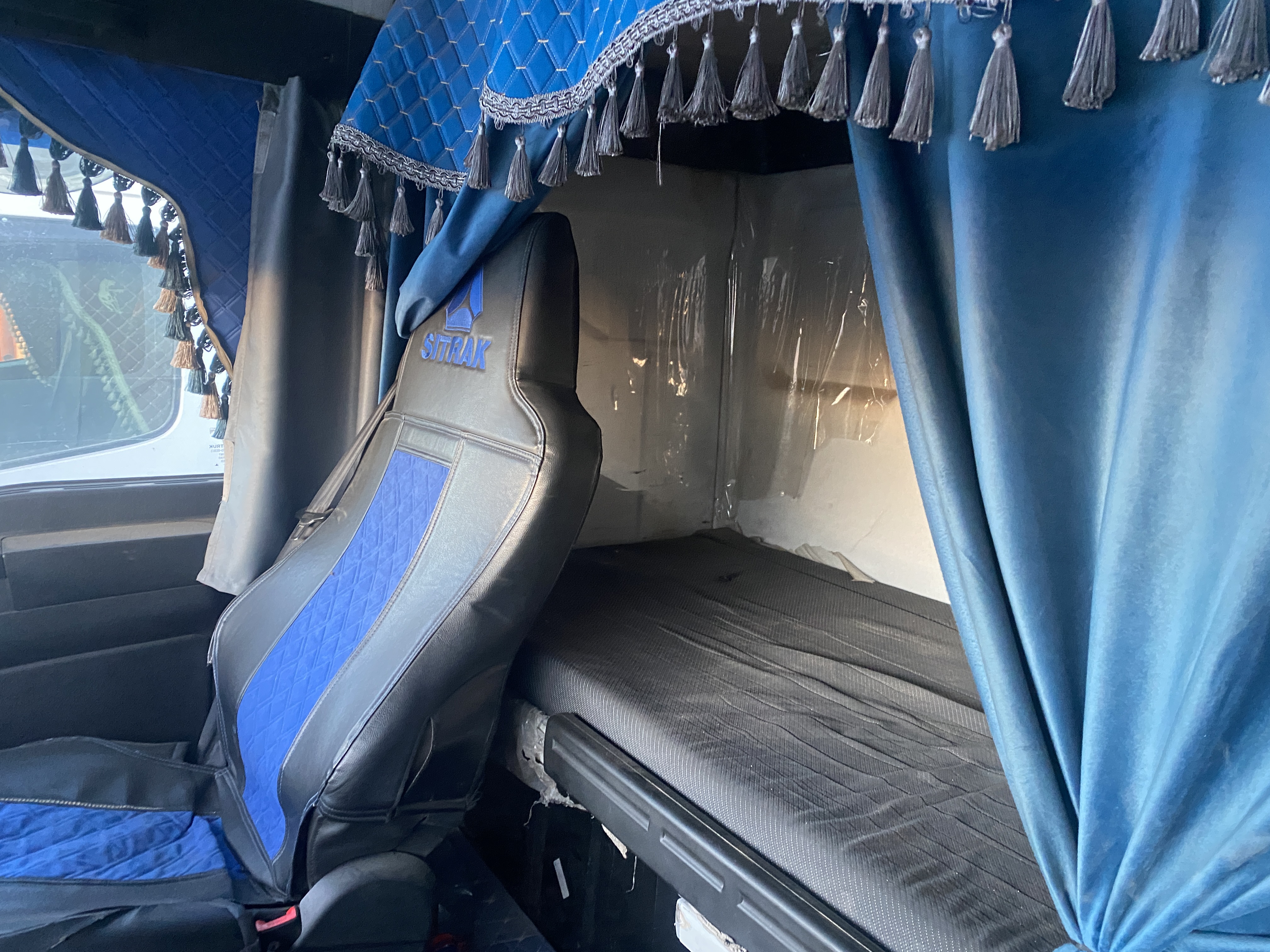 SITRAK C7H 6x4 Седельный тягач 2022 г. - фото 10