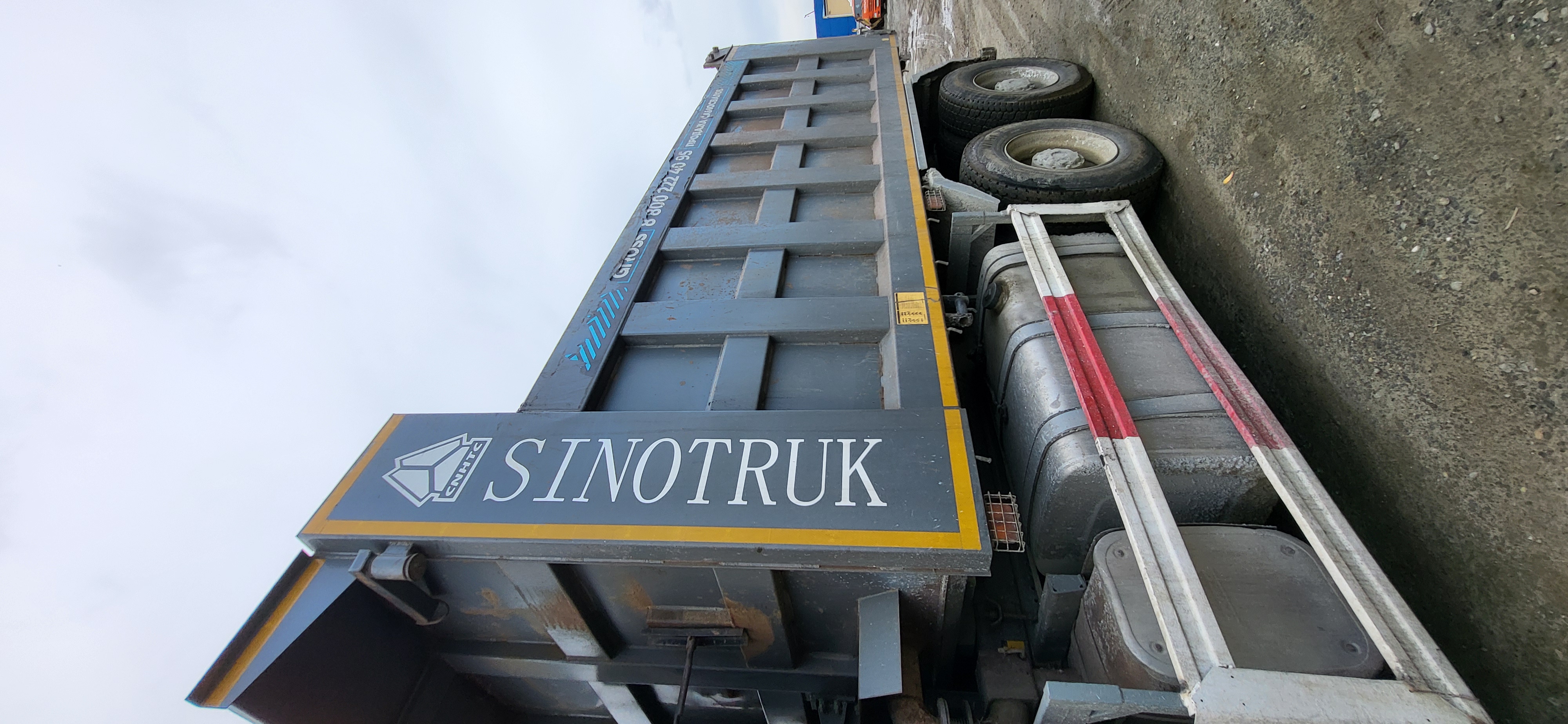 Howo ZZ* 6x4 Самосвал 2021 г. - фото 3