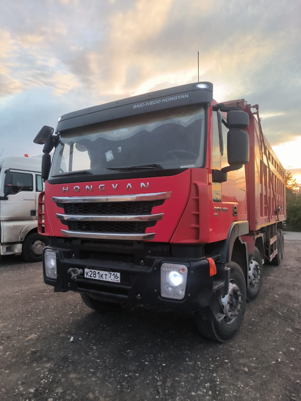 HONGYAN 908 8x4 Самосвал 2022 г. - фото 3