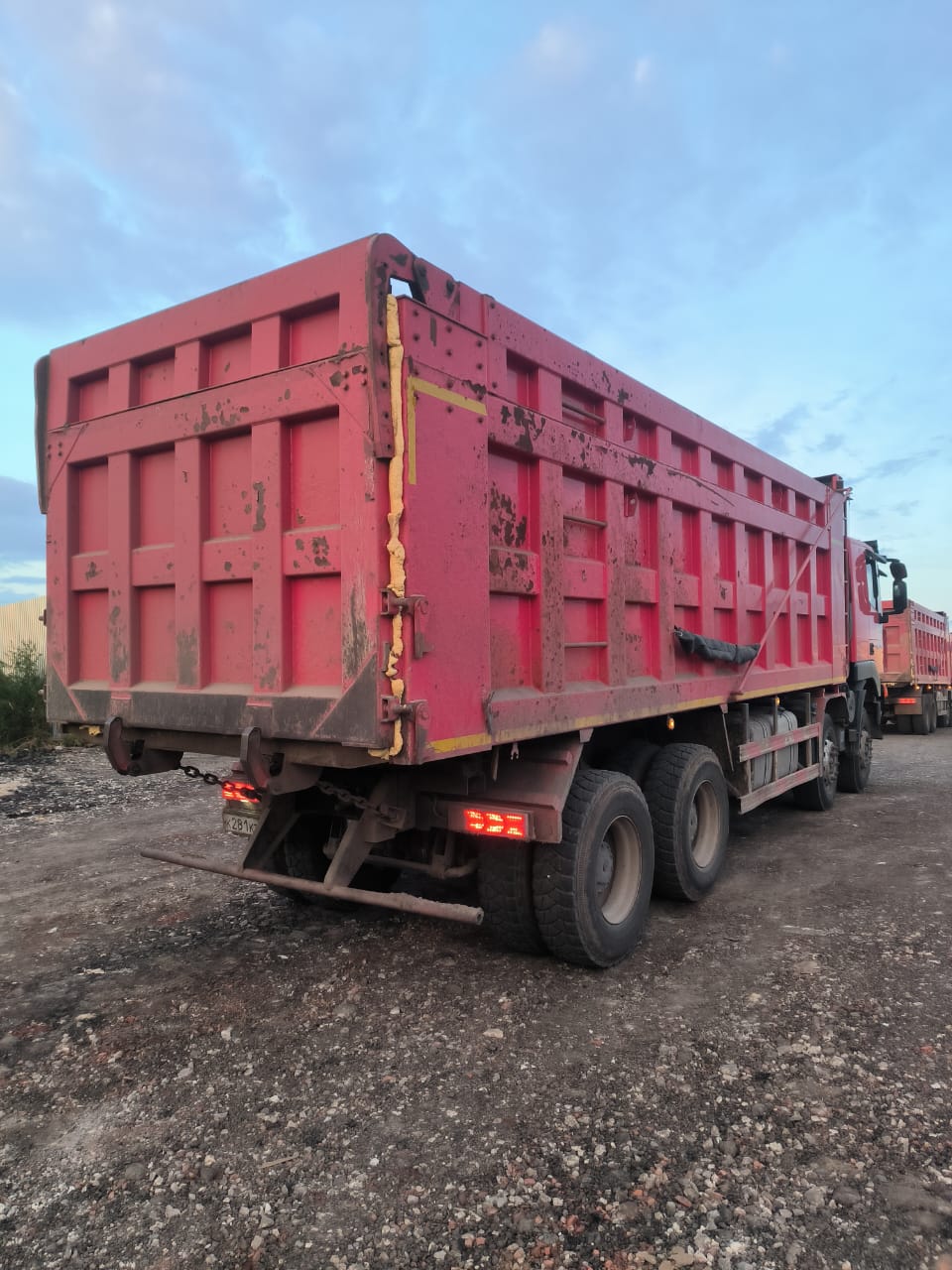 HONGYAN 908 8x4 Самосвал 2022 г. - фото 6