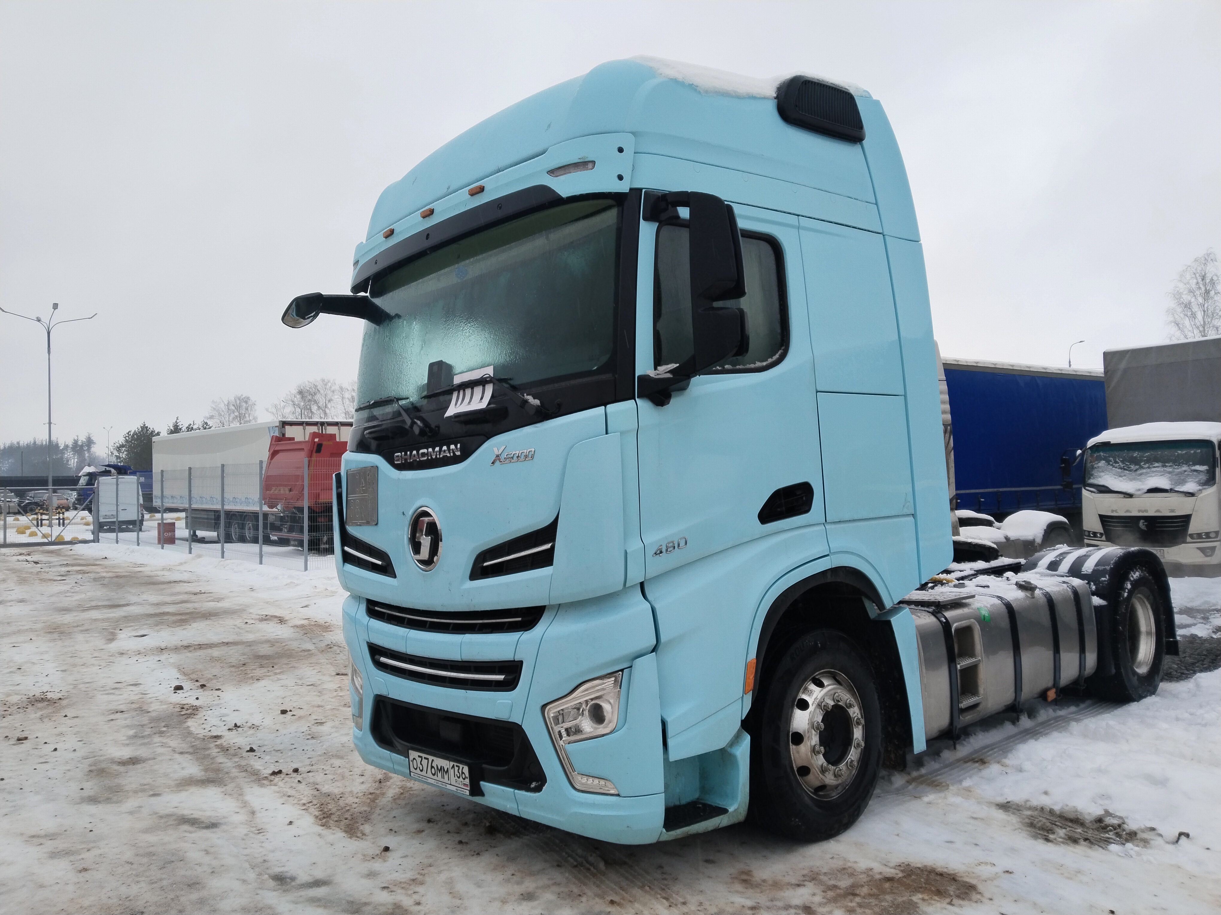Shacman (Shaanxi) SX* 4x2 Седельный тягач 2023 г. - фото 3
