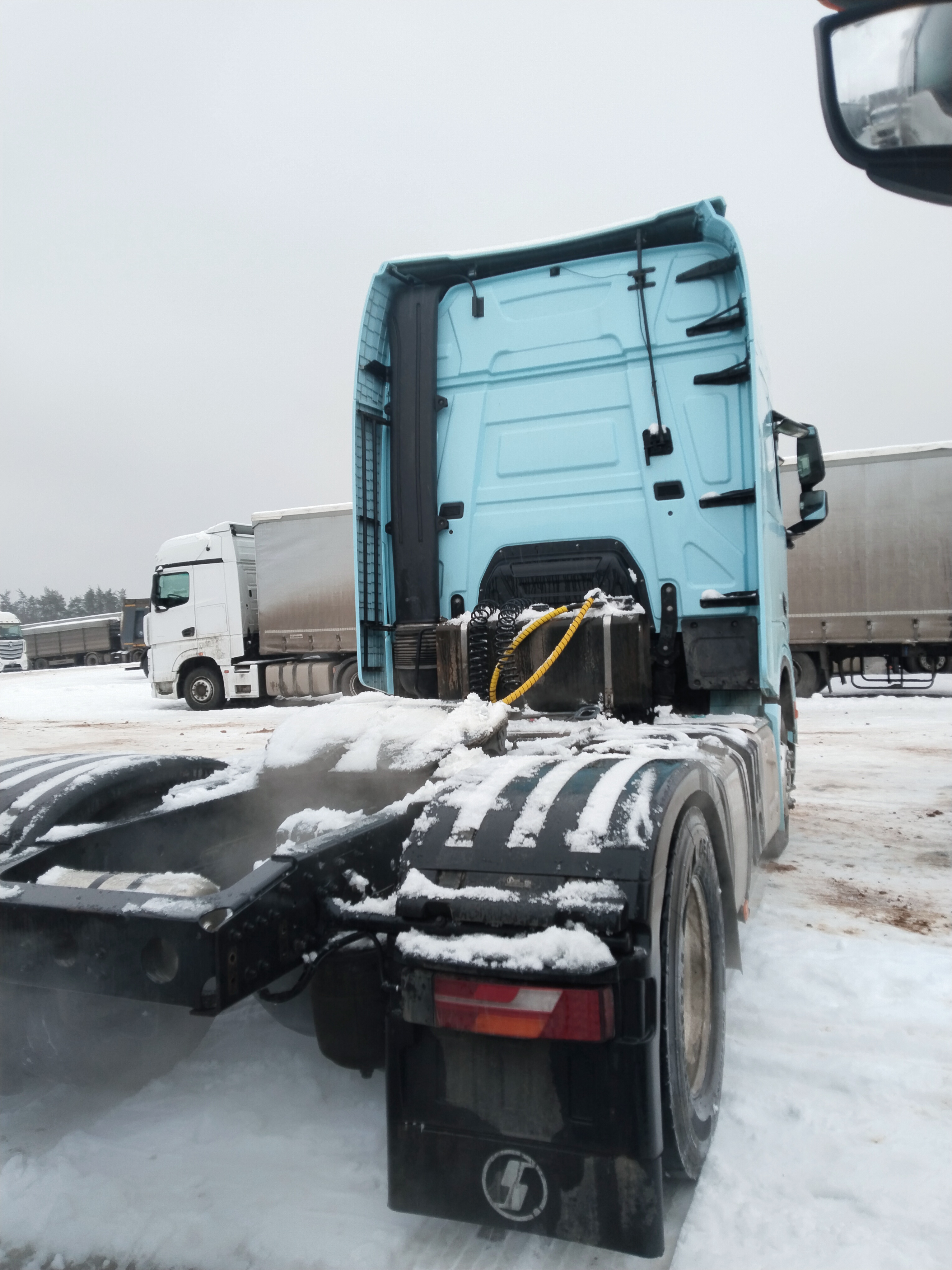 Shacman (Shaanxi) SX* 4x2 Седельный тягач 2023 г. - фото 6