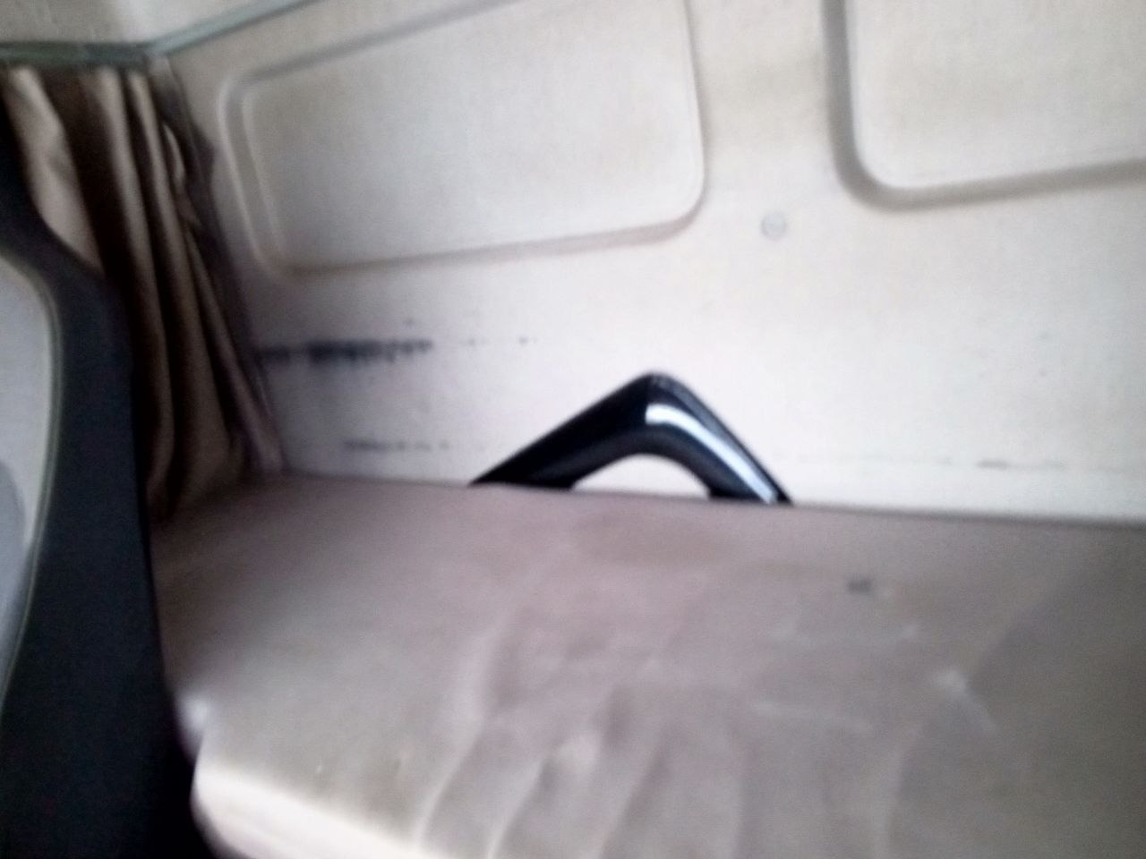 Shacman (Shaanxi) SX* 6x6 Седельный тягач 2023 г. - фото 4