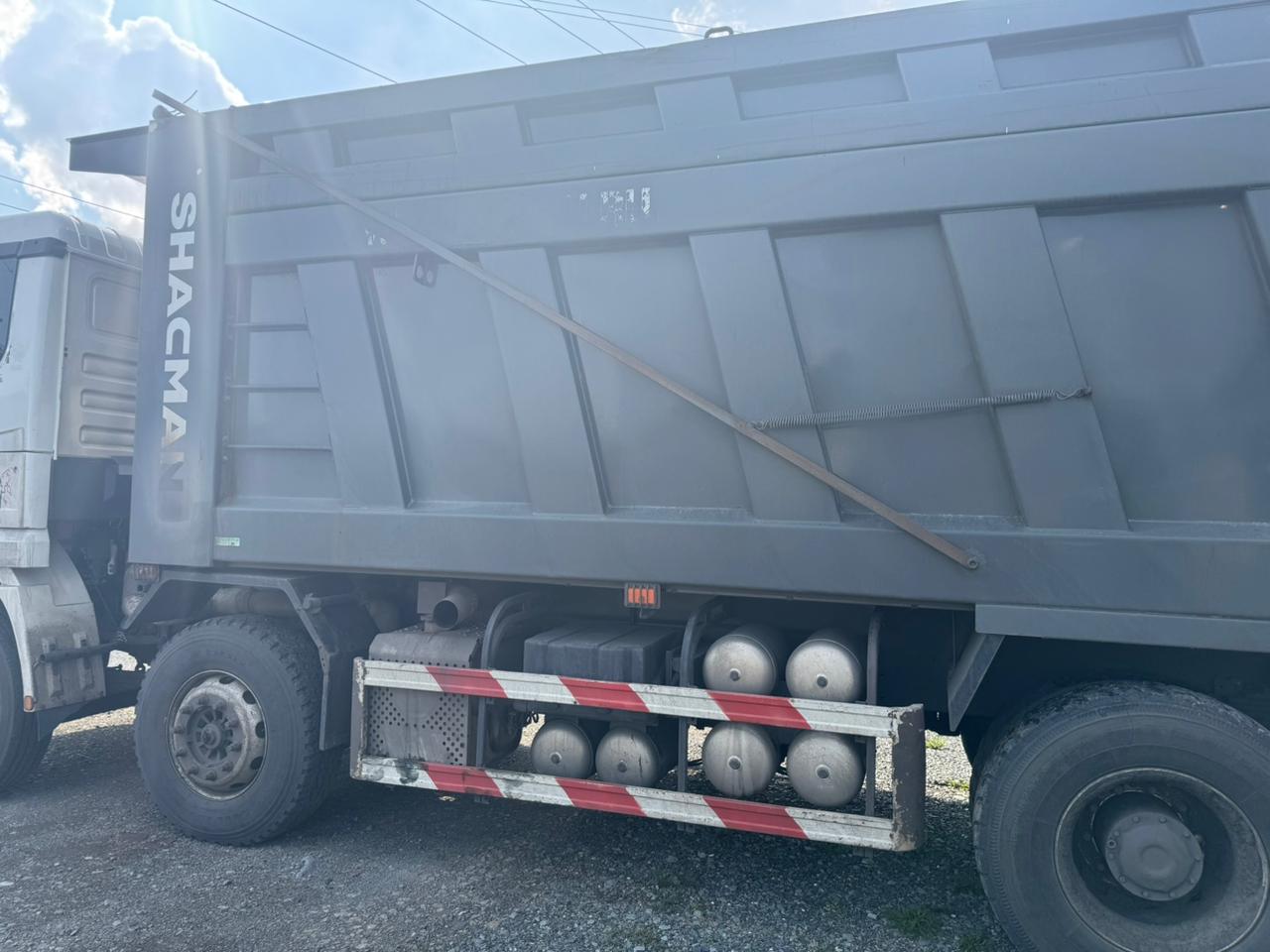 Shacman (Shaanxi) SX* 8x4 Самосвал 2024 г. - фото 11