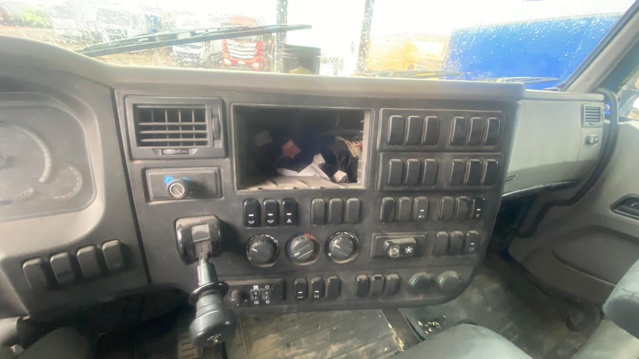 КамАЗ 65201 8x4 Автобетоносмеситель 2023 г. - фото 7