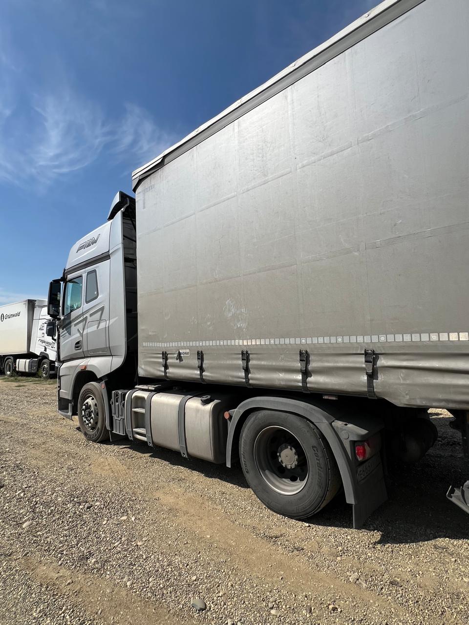 FAW J7 4x2 Седельный тягач 2023 г. - фото 6