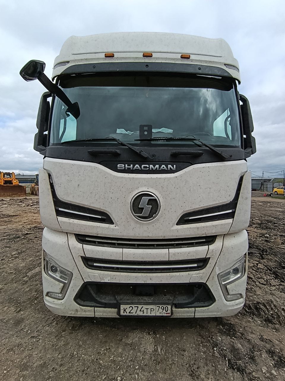 Shacman (Shaanxi) SX* 4x2 Седельный тягач 2023 г.