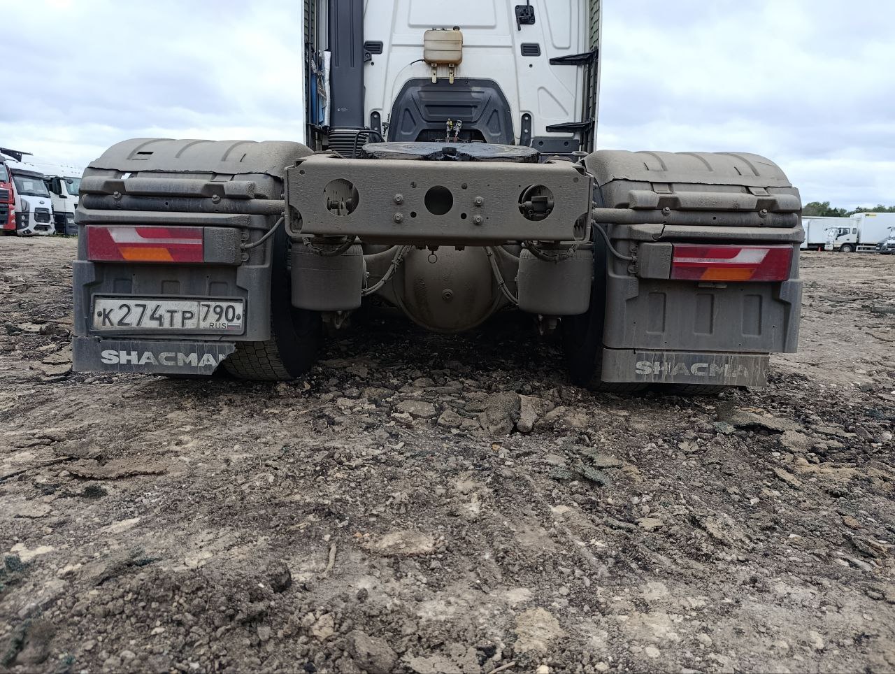 Shacman (Shaanxi) SX* 4x2 Седельный тягач 2023 г. - фото 19