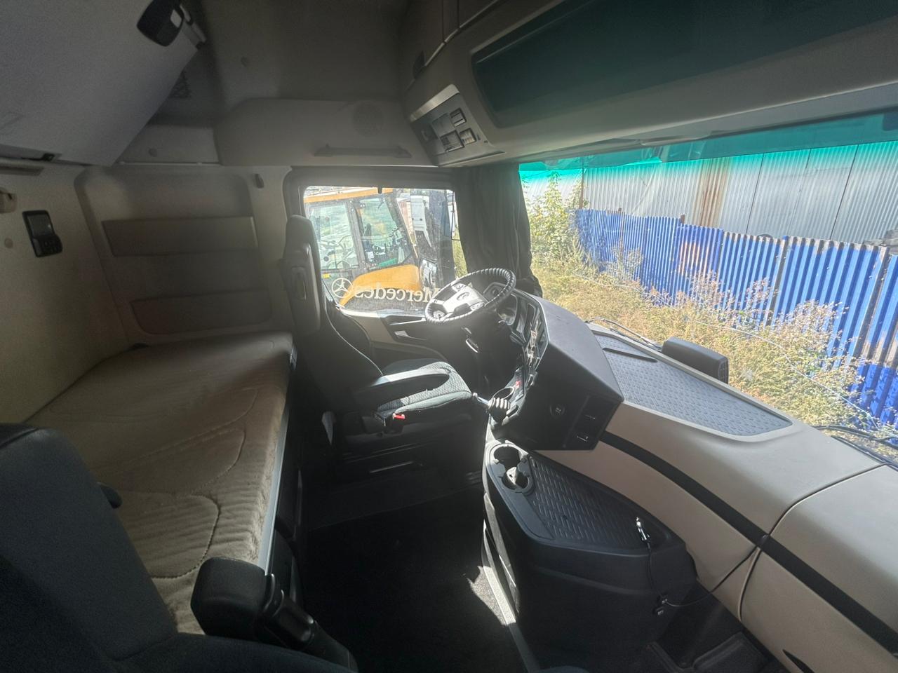 Mercedes-Benz ACTROS 4x2 Седельный тягач 2018 г. - фото 8