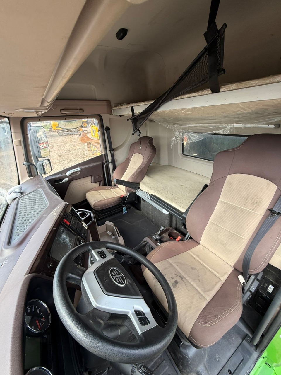 FAW JH6 6x4 Седельный тягач 2023 г. - фото 8